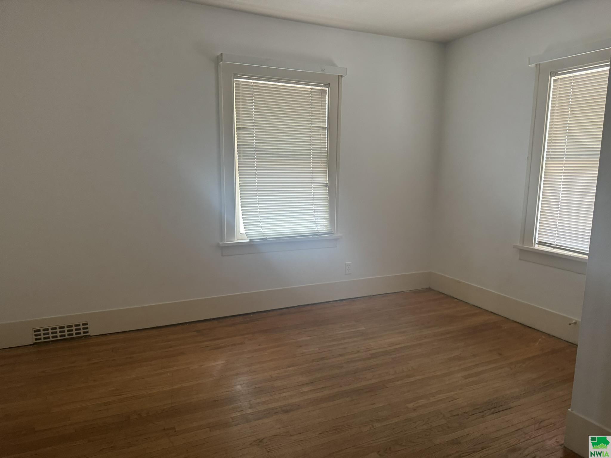 MLS #827566