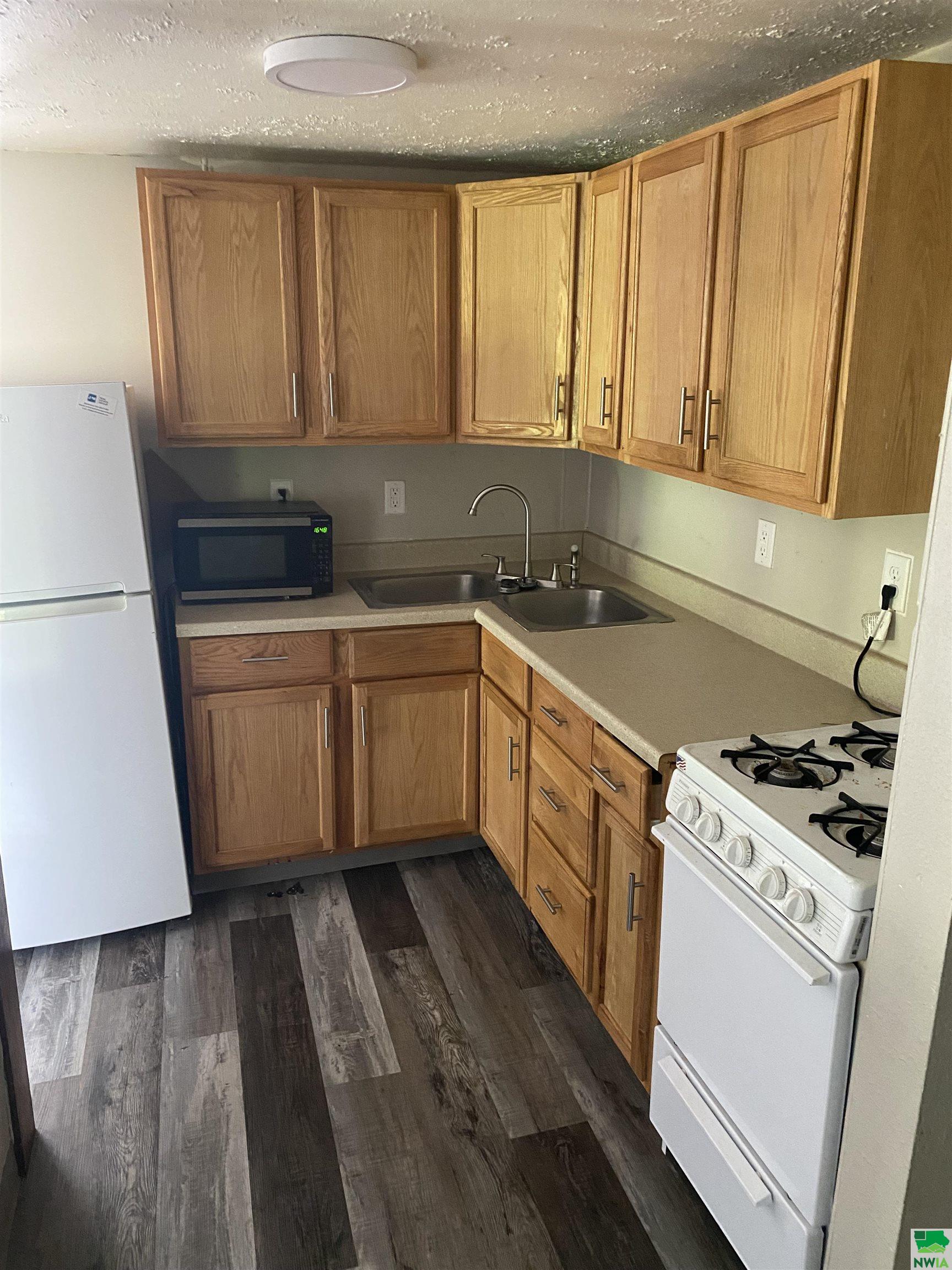 MLS #827572