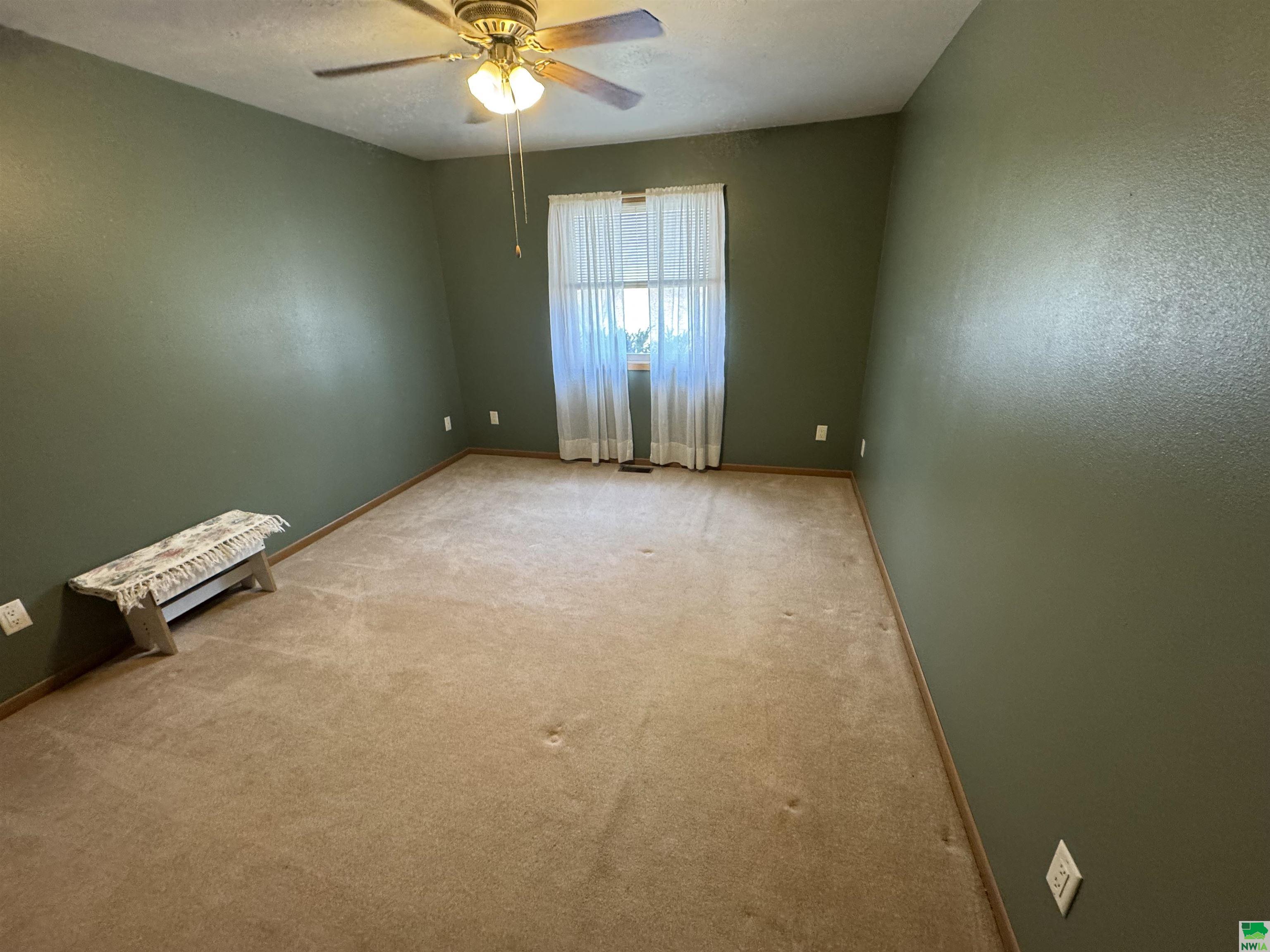 MLS #827574