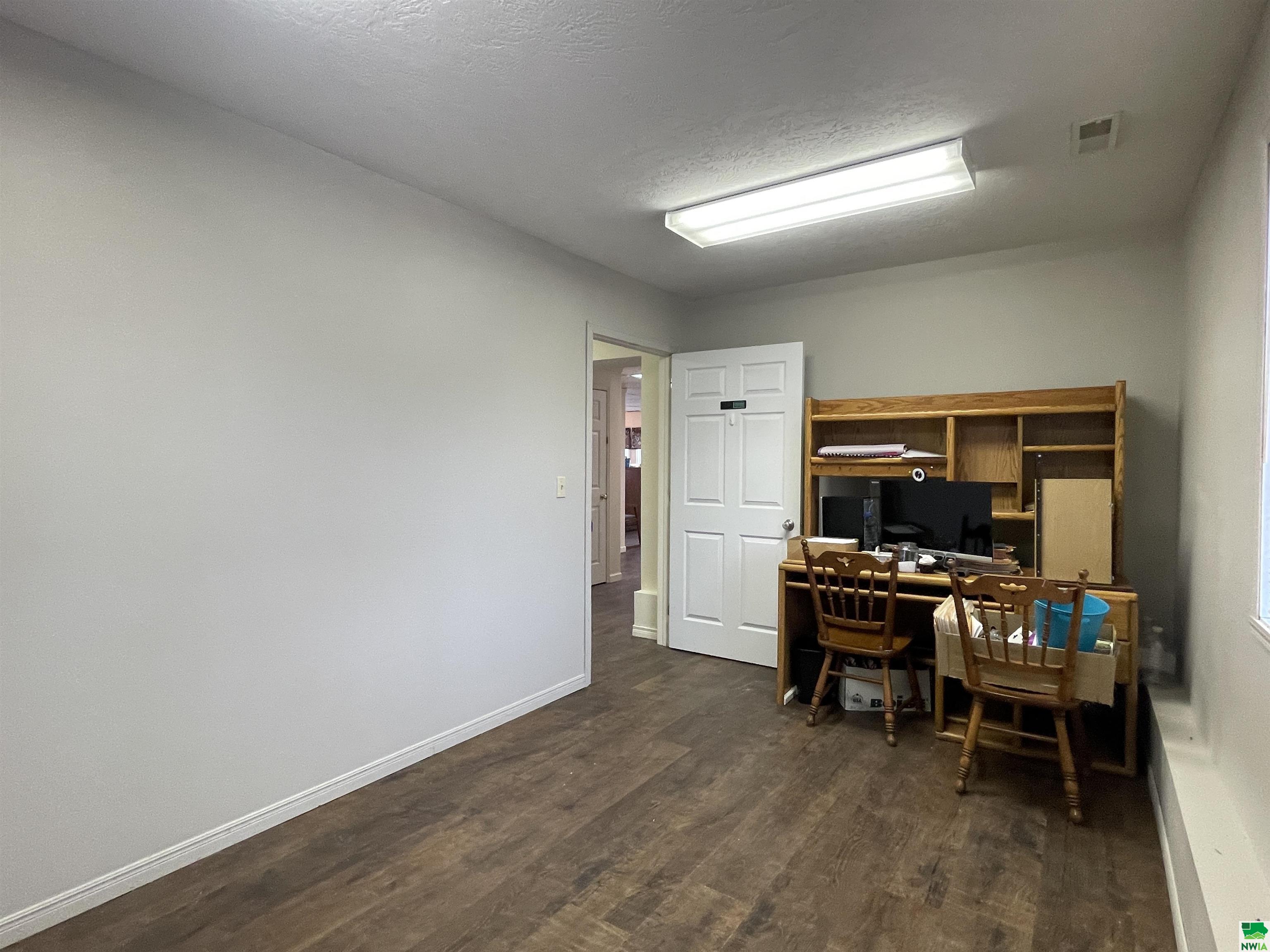 MLS #827575