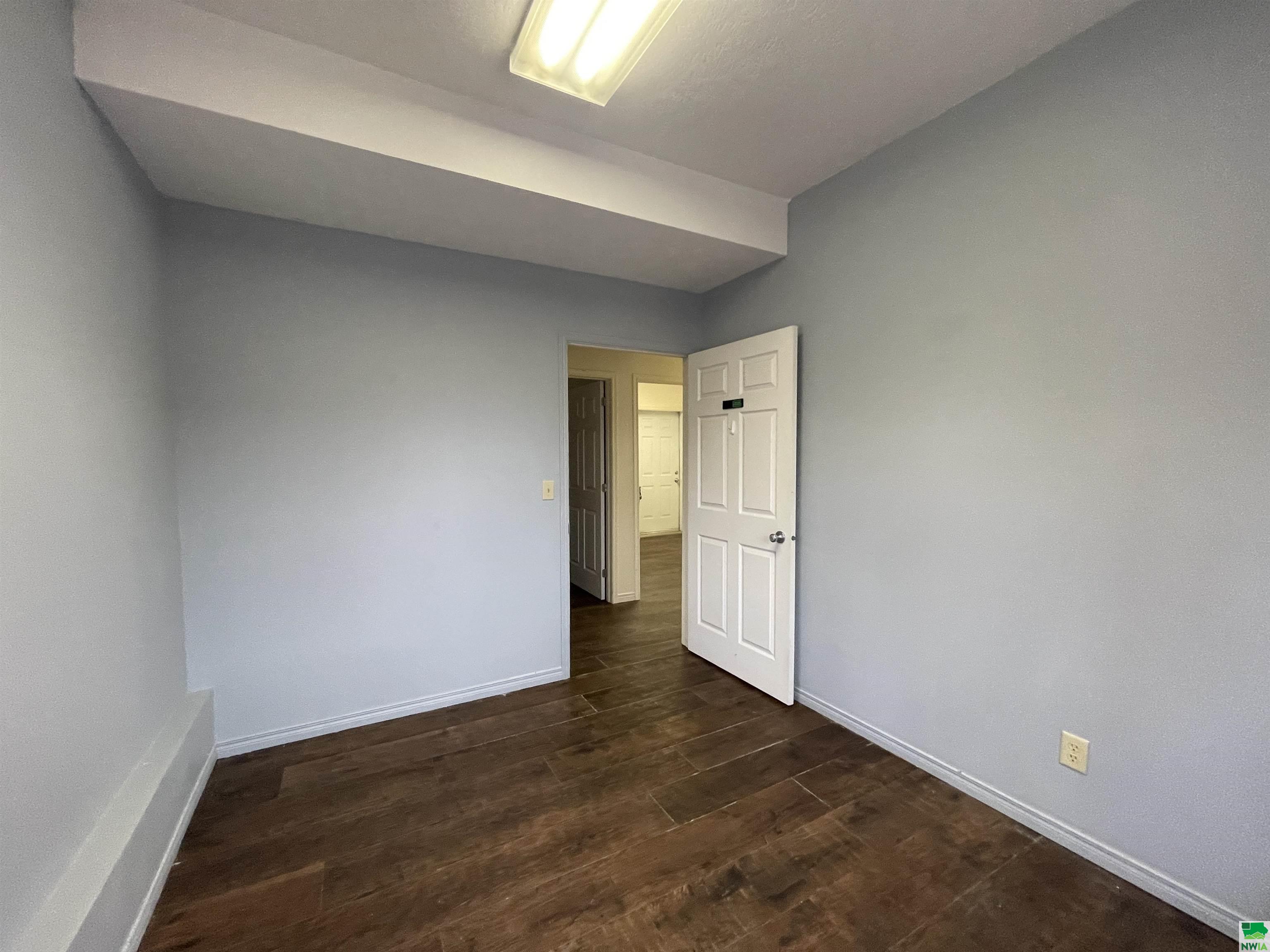 MLS #827575