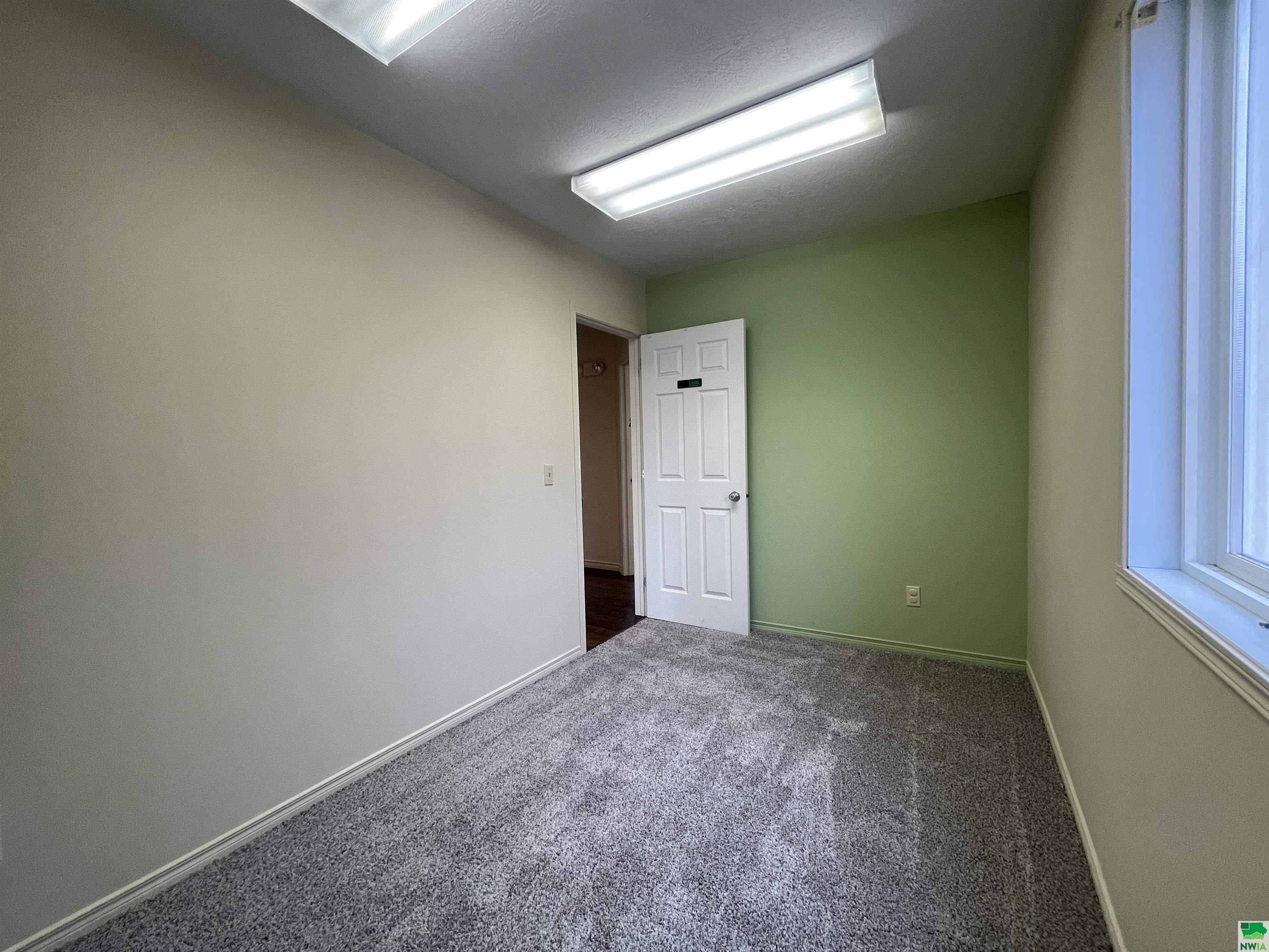 MLS #827575