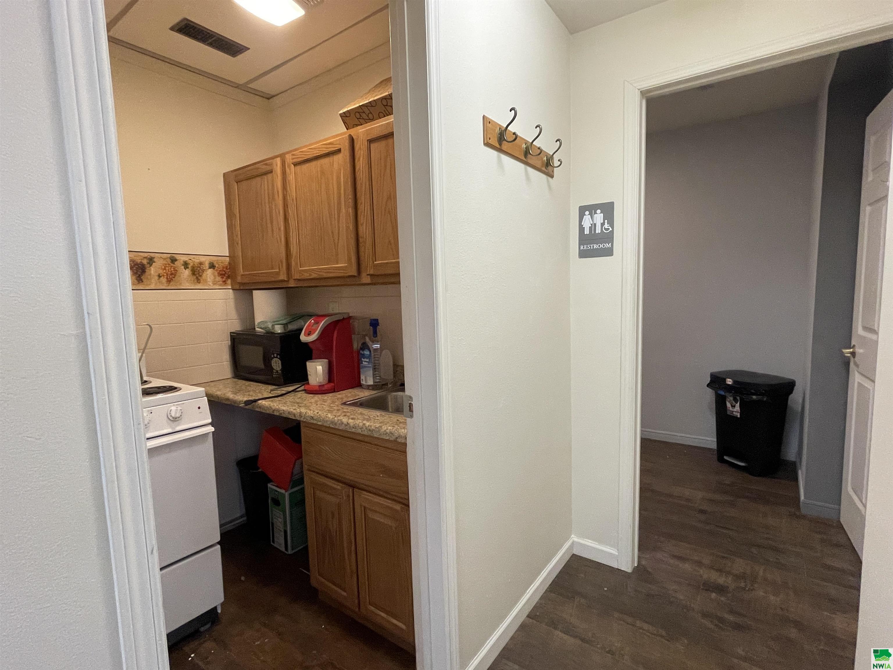 MLS #827575