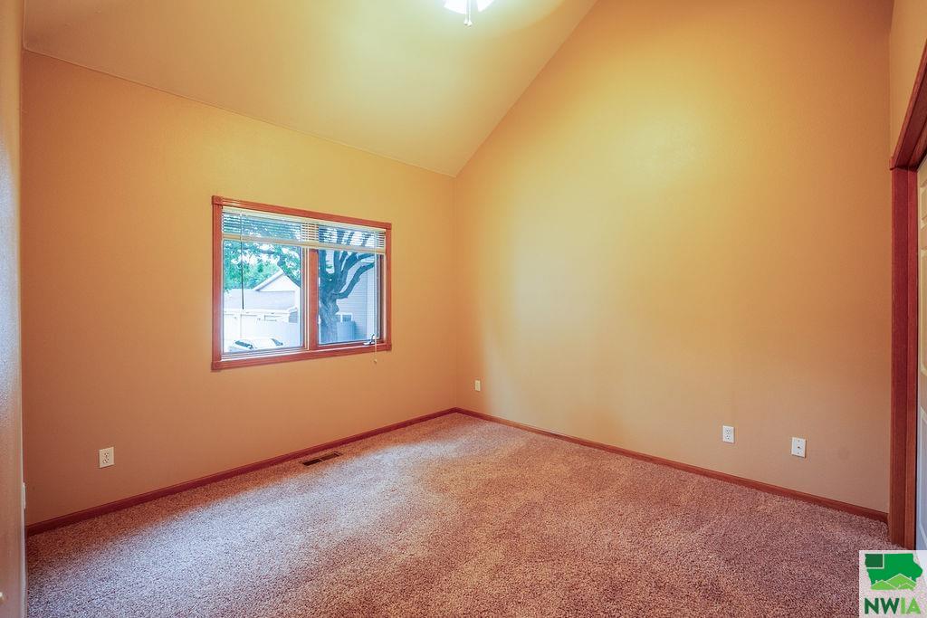 MLS #827583