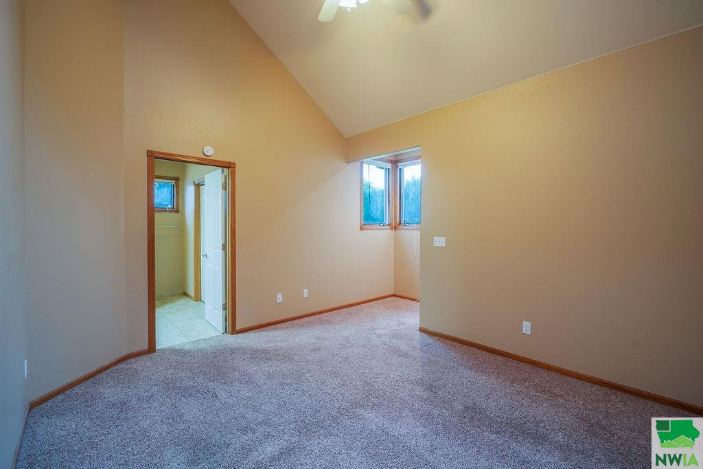 MLS #827584