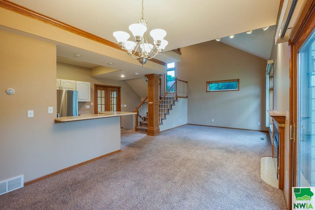 MLS #827584