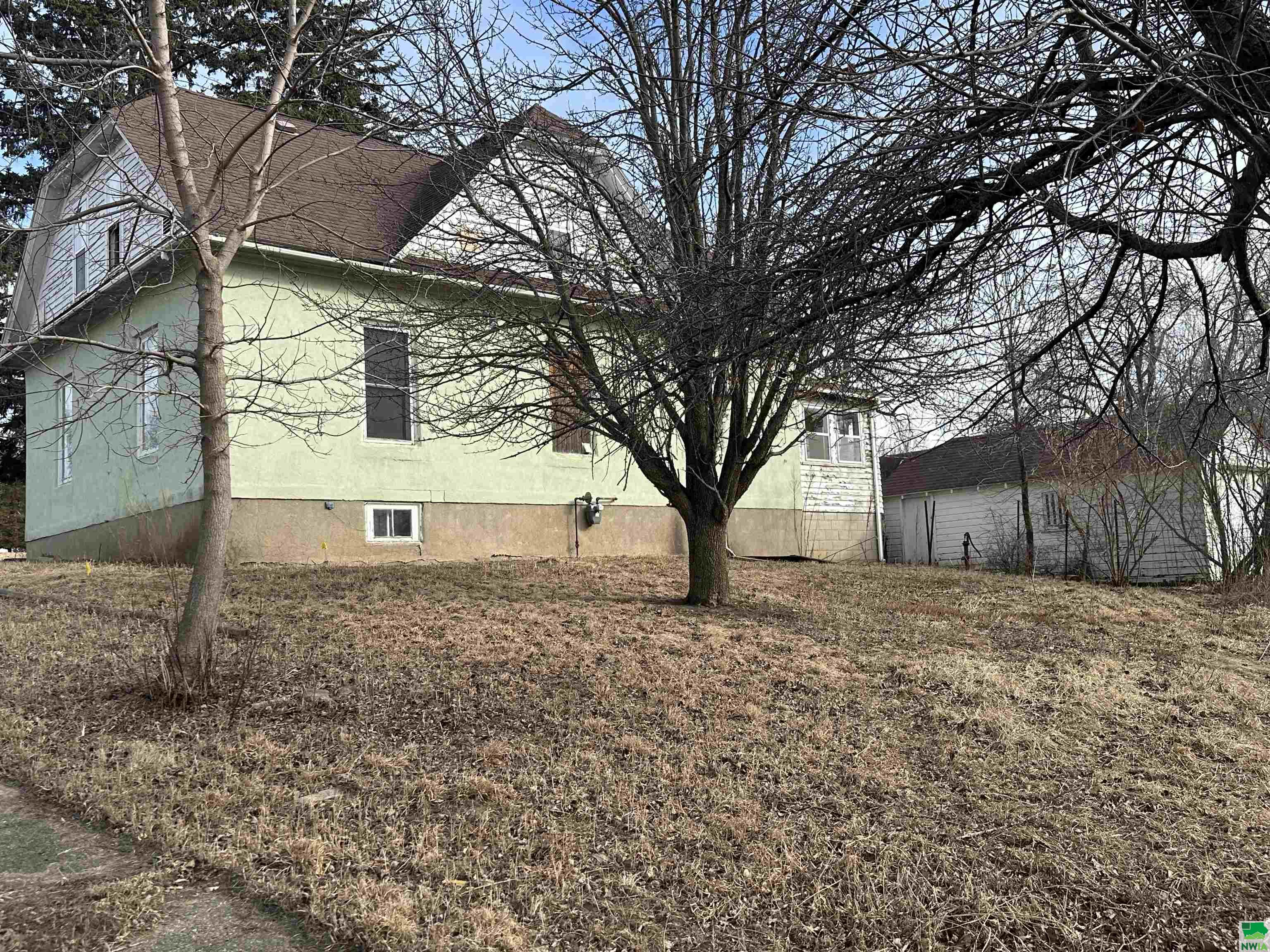 MLS #827585