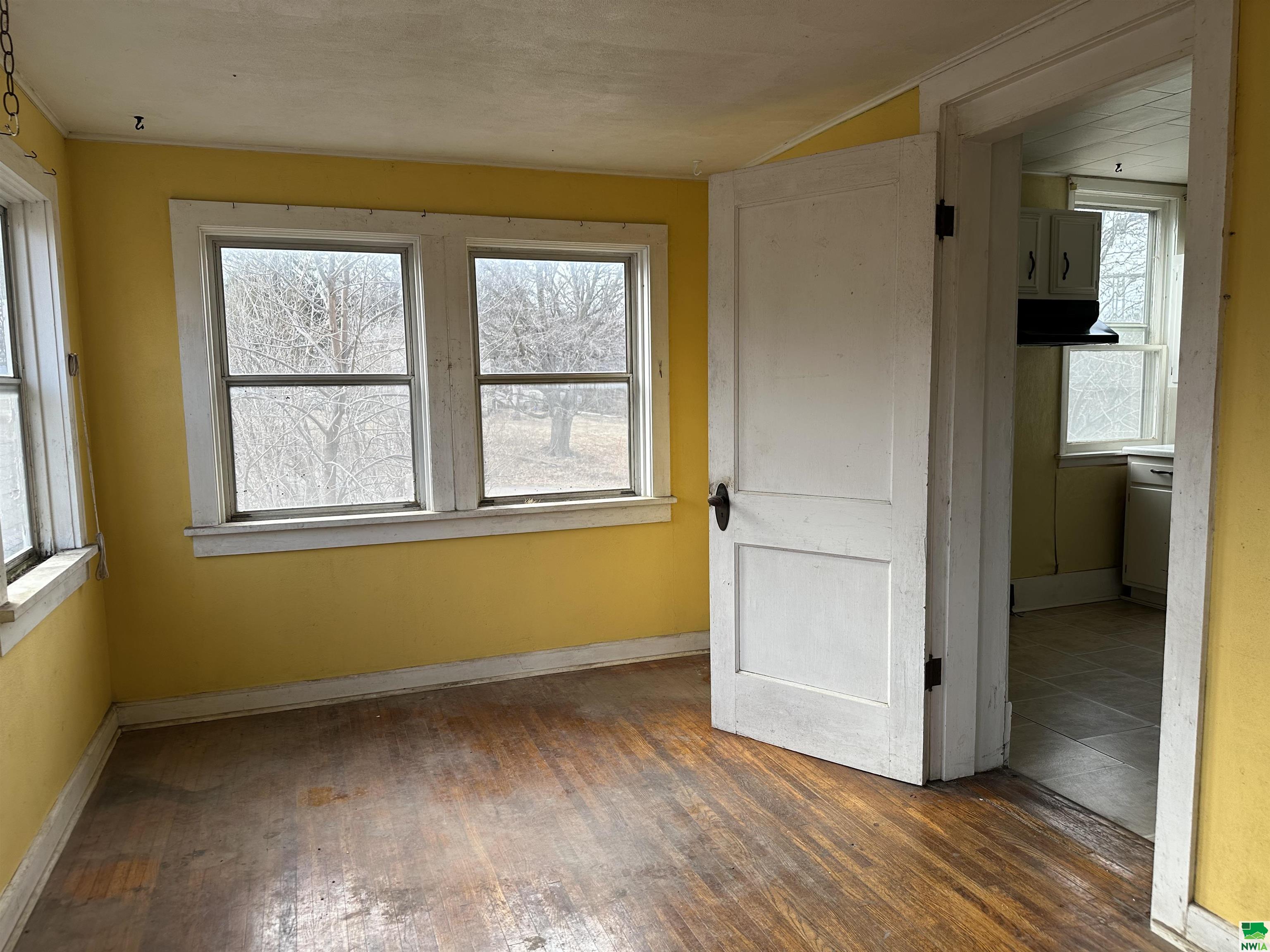 MLS #827585