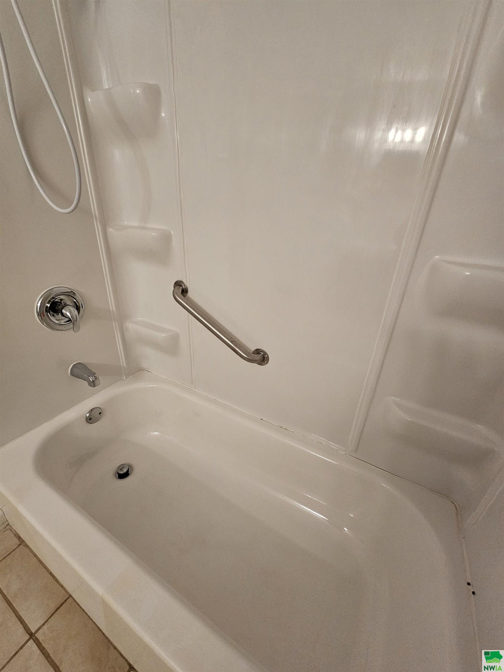 MLS #827585
