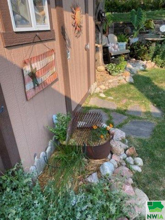MLS #827589