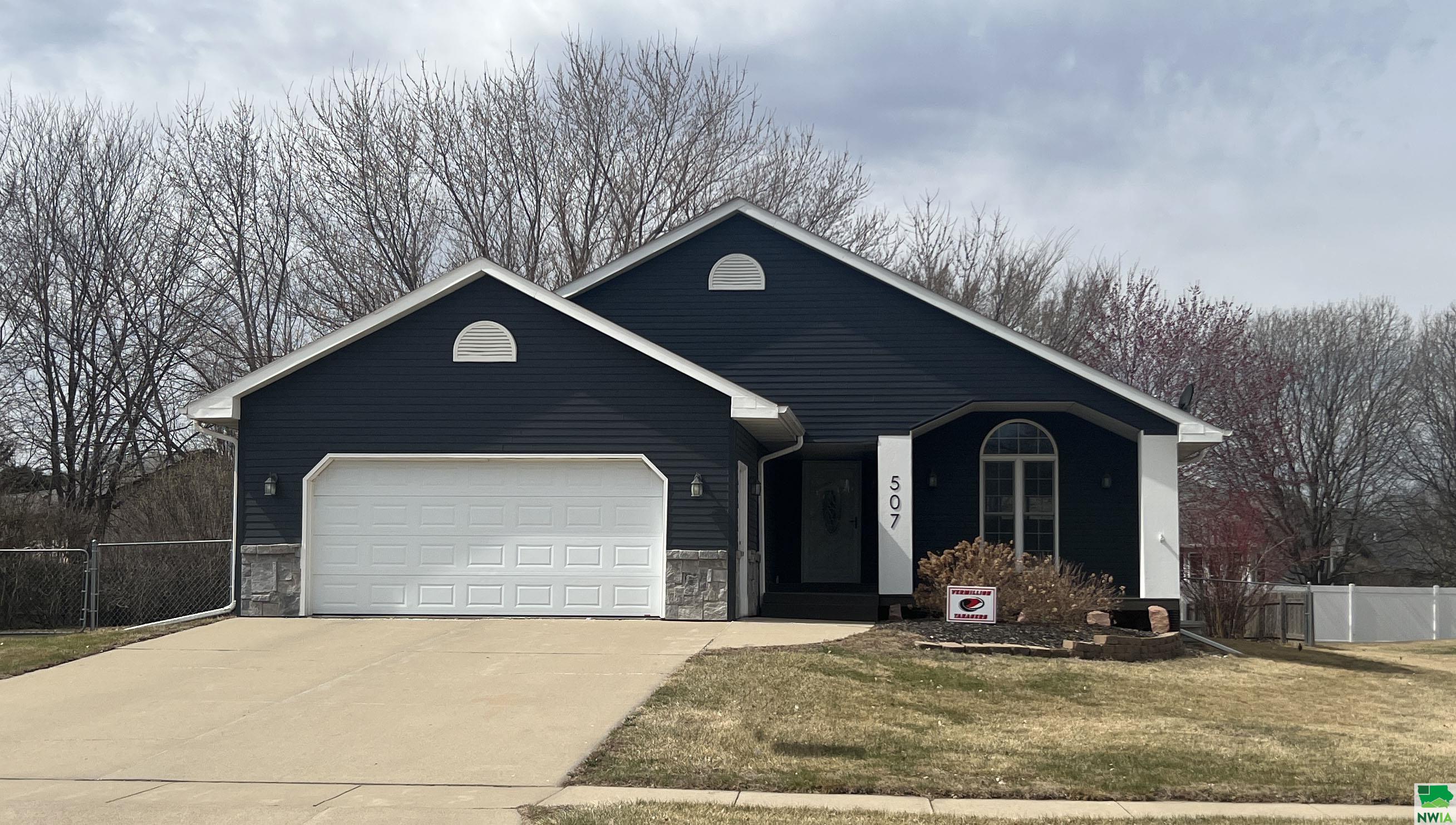 507 Pinehurst Pinehurst, Vermillion, SD 57069 
