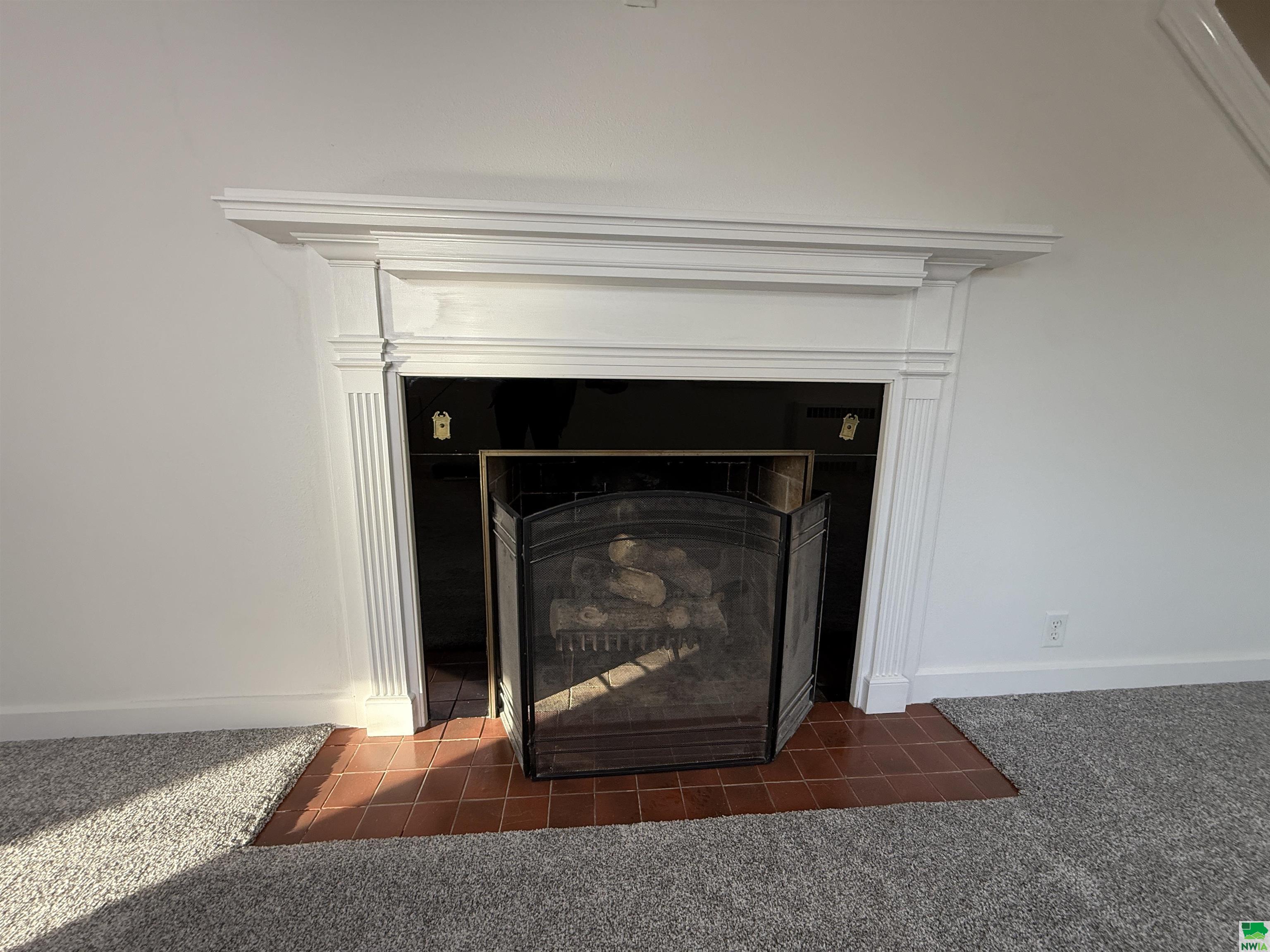 MLS #827609