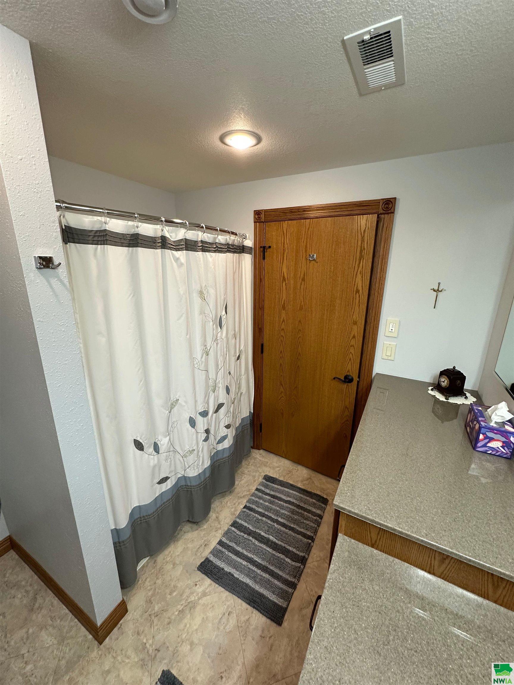 MLS #827618