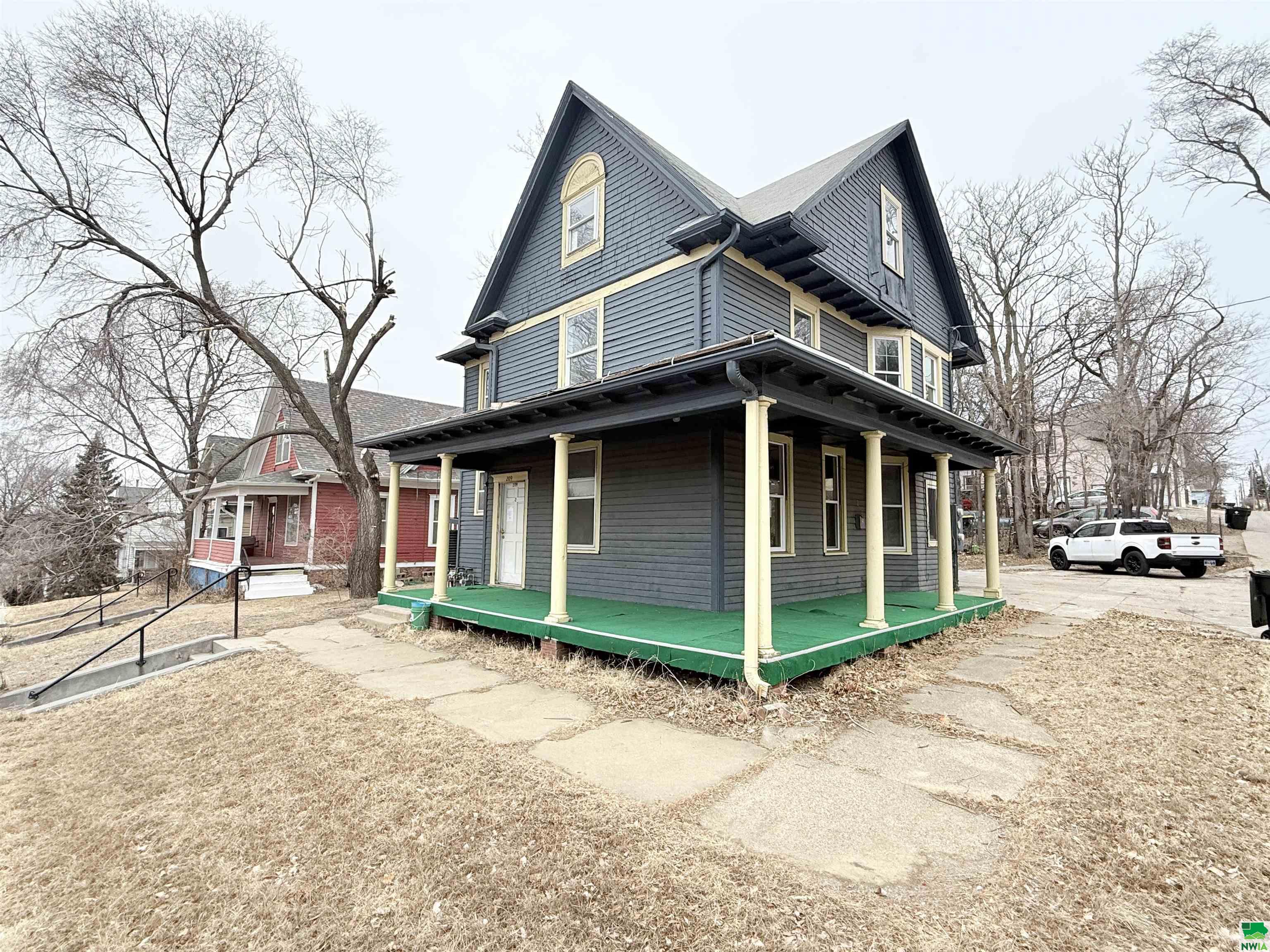 209 14TH ST, Sioux City, IA 51103 