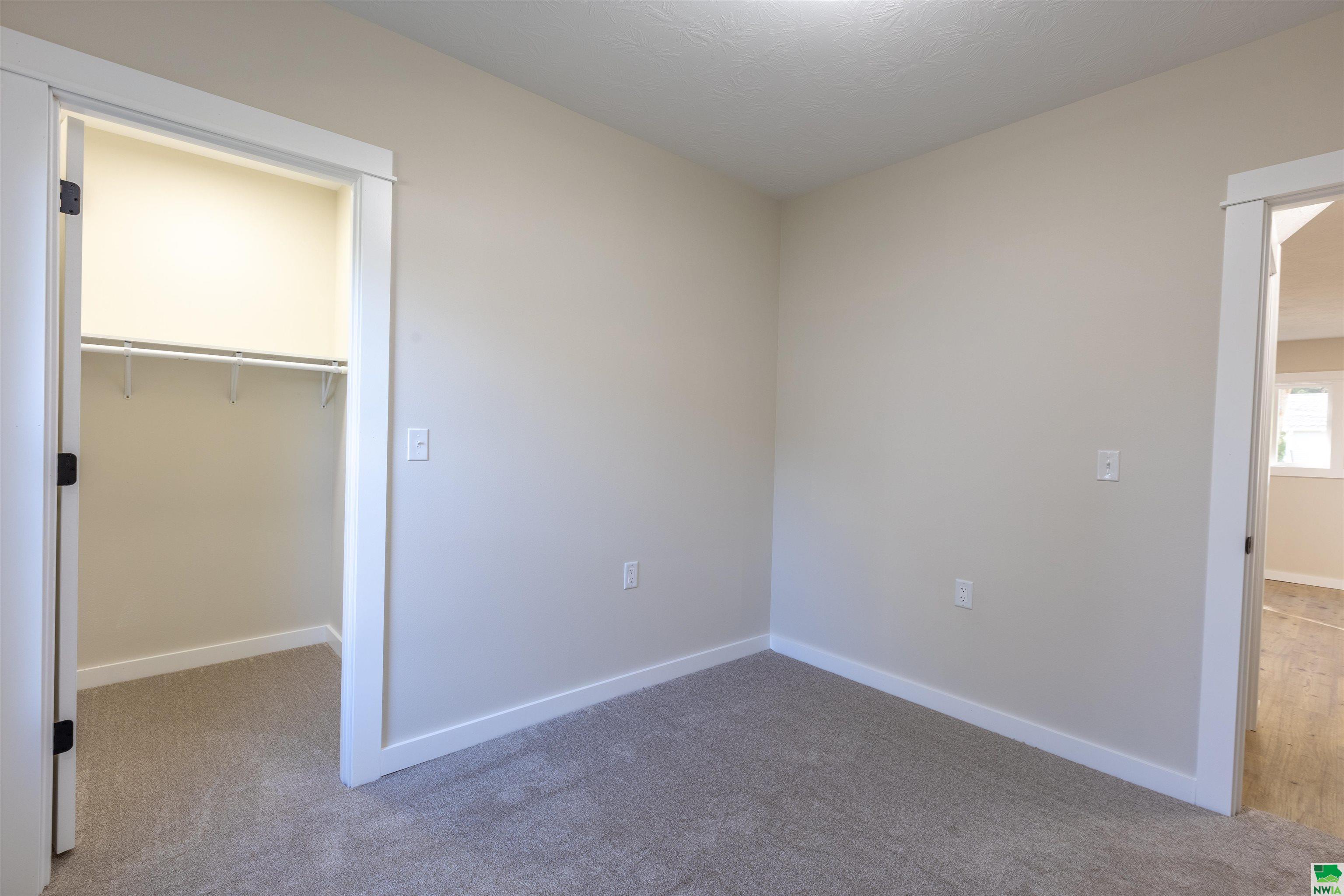 MLS #827631