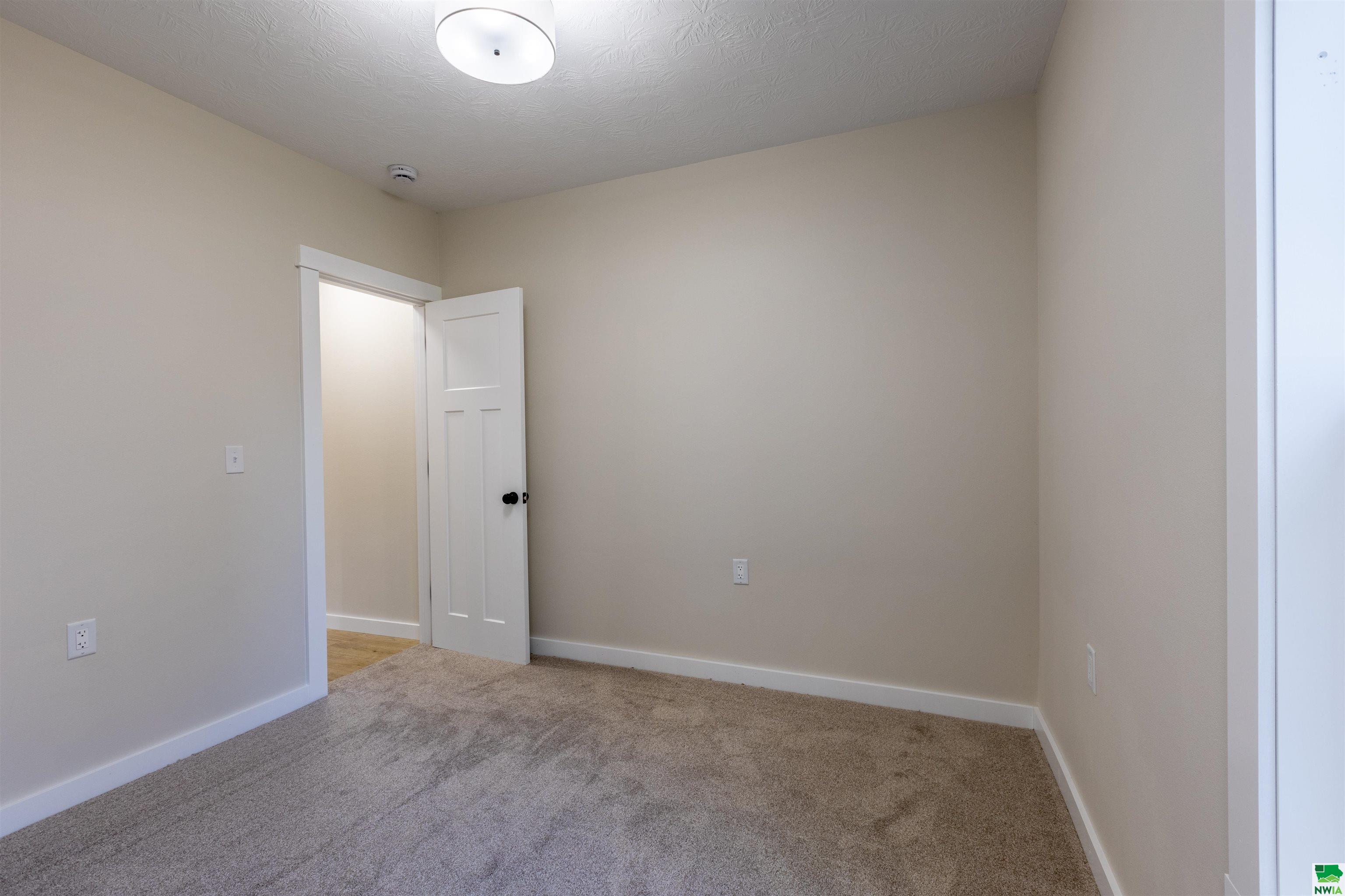 MLS #827631