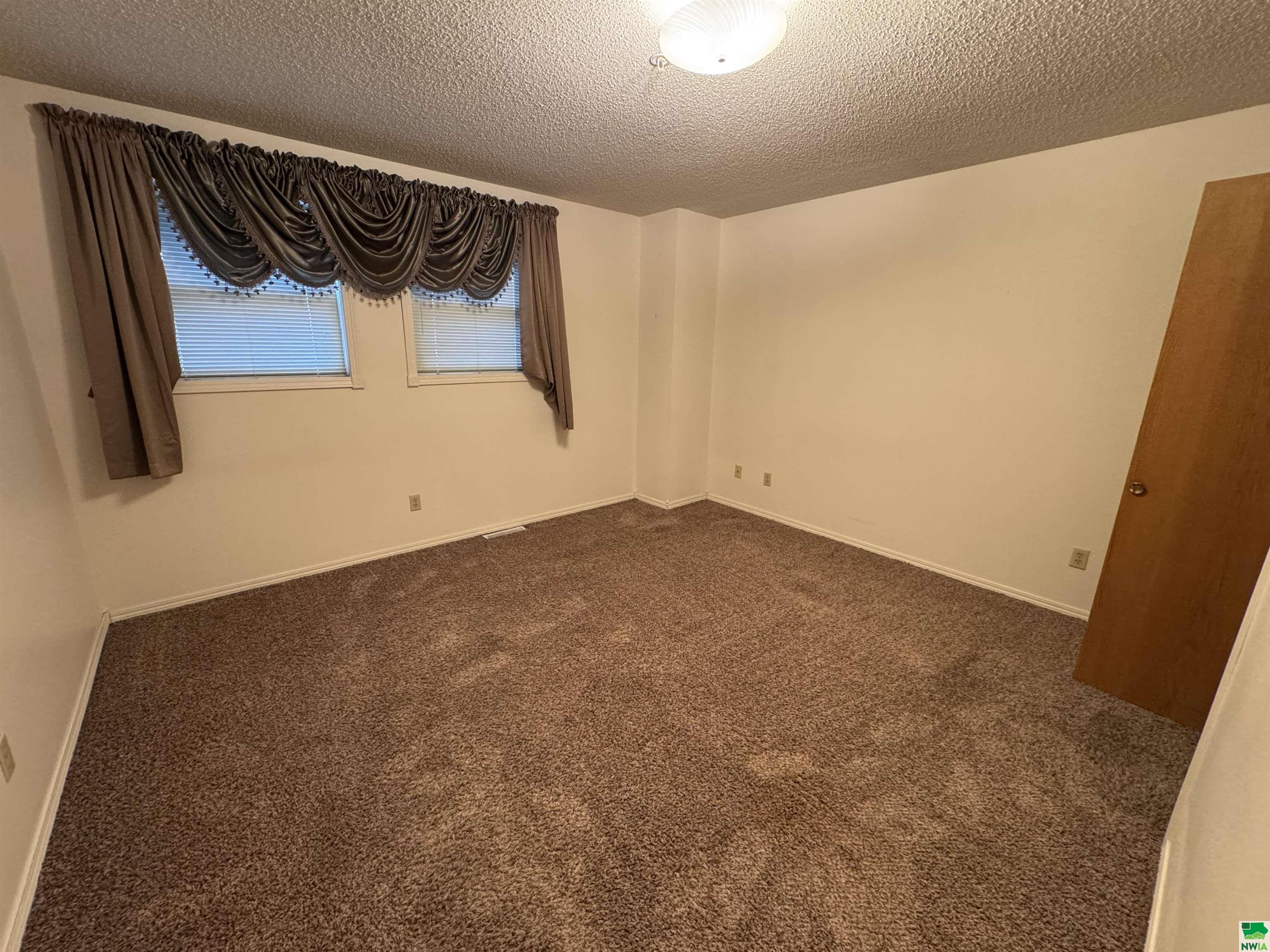 MLS #827636