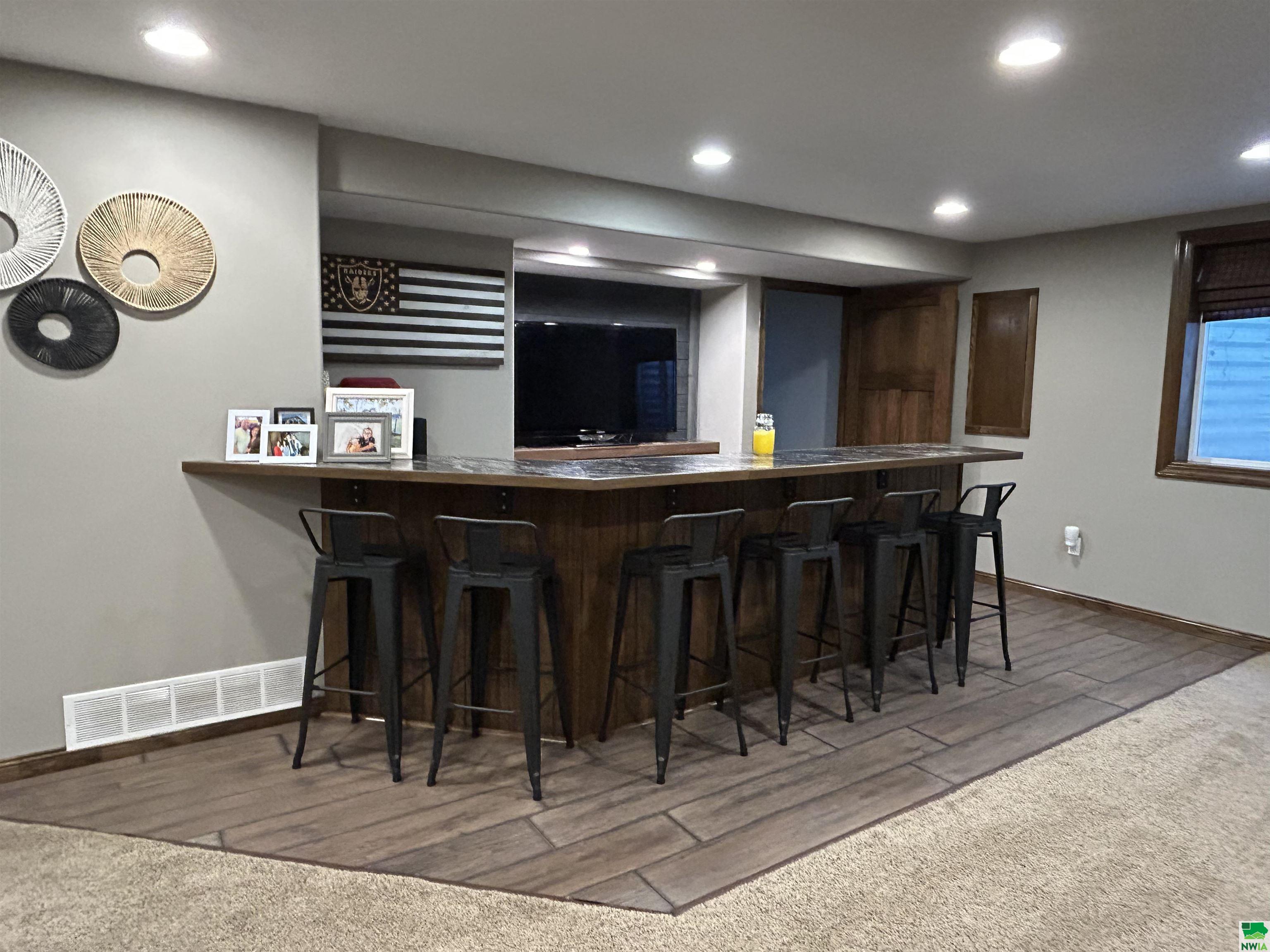 MLS #827640