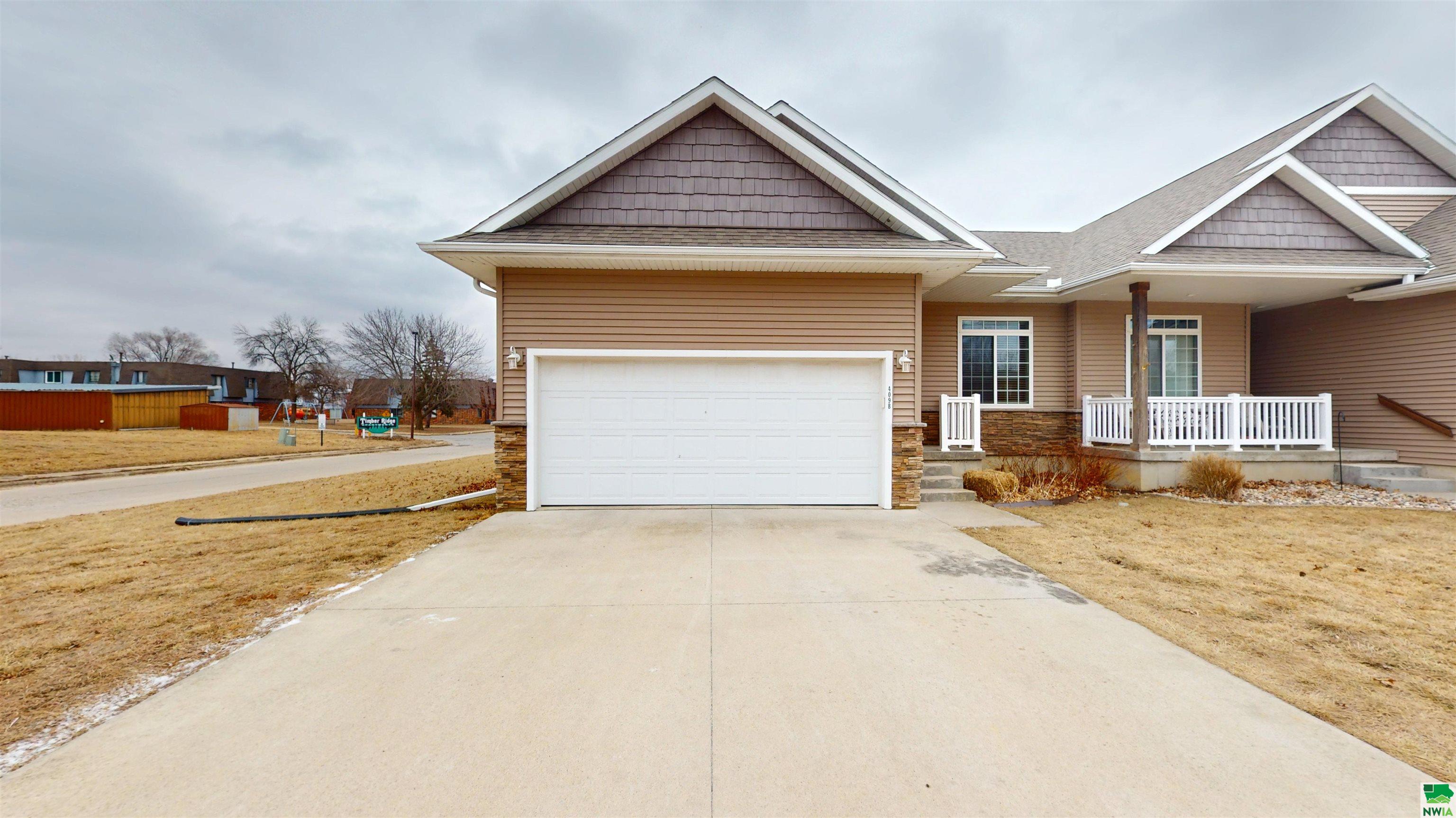 409 VALLEY VIEW DR, Cherokee, IA 51012 