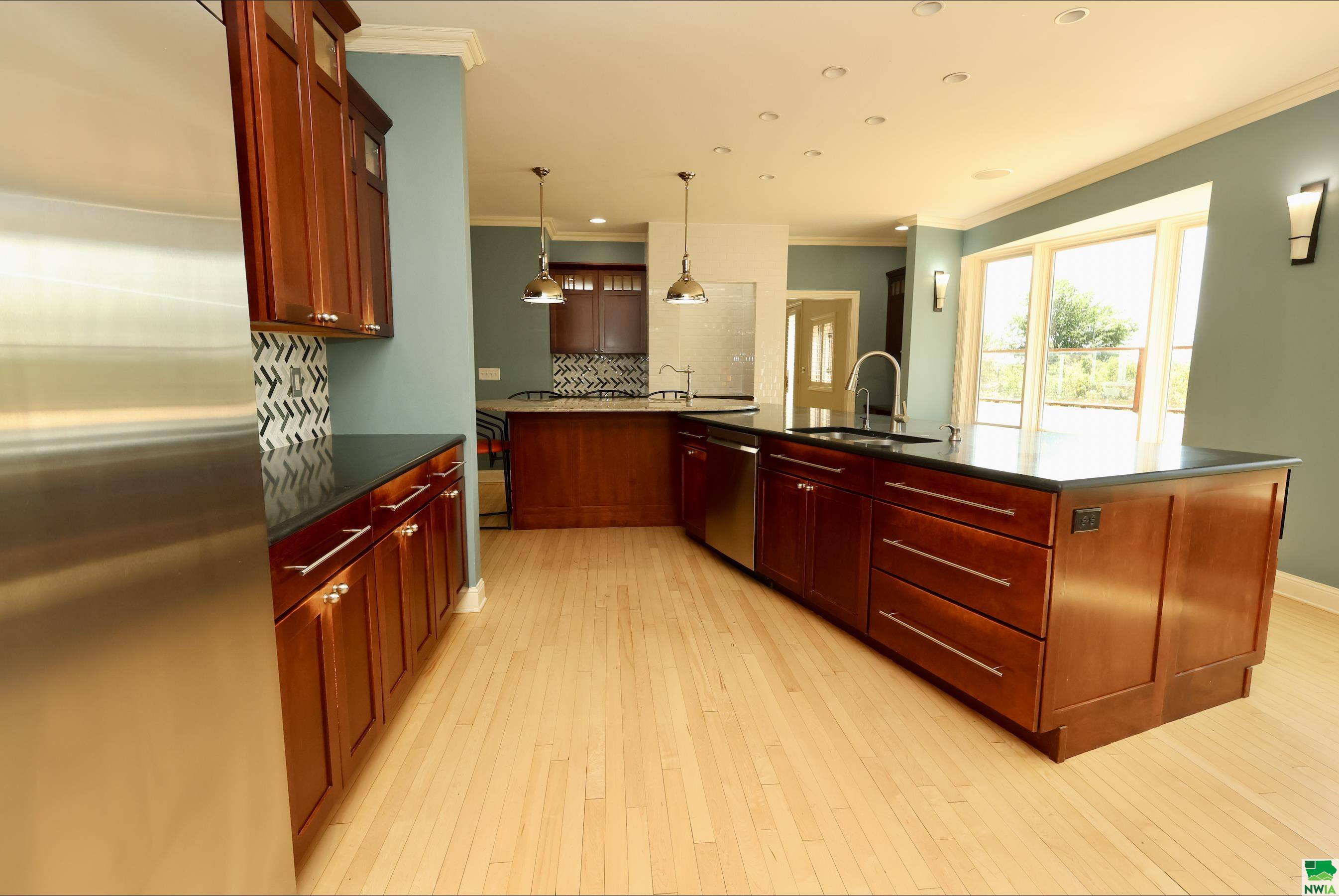 MLS #827645