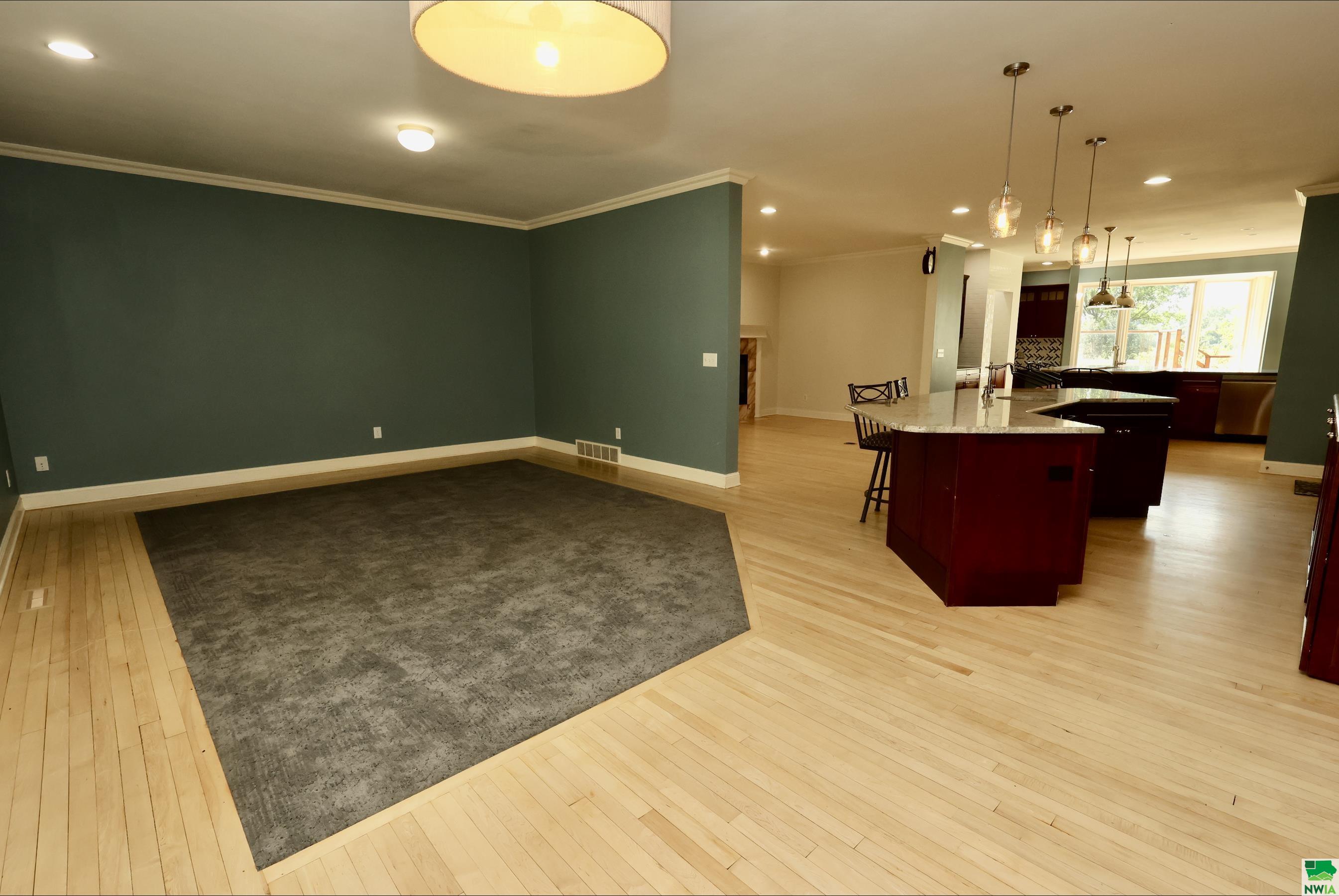 MLS #827645