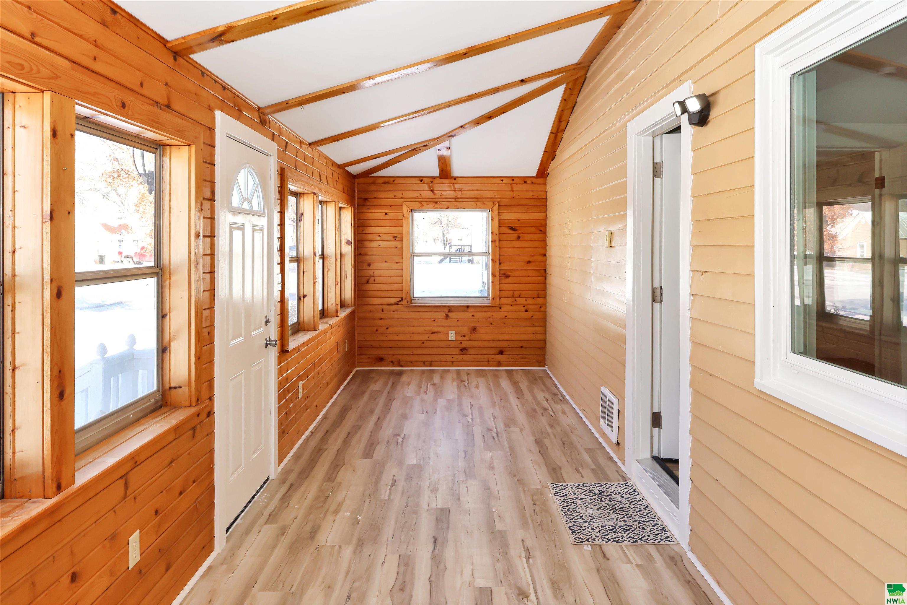 MLS #827647