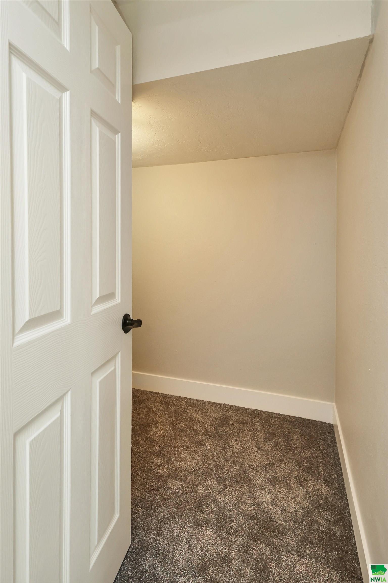 MLS #827647