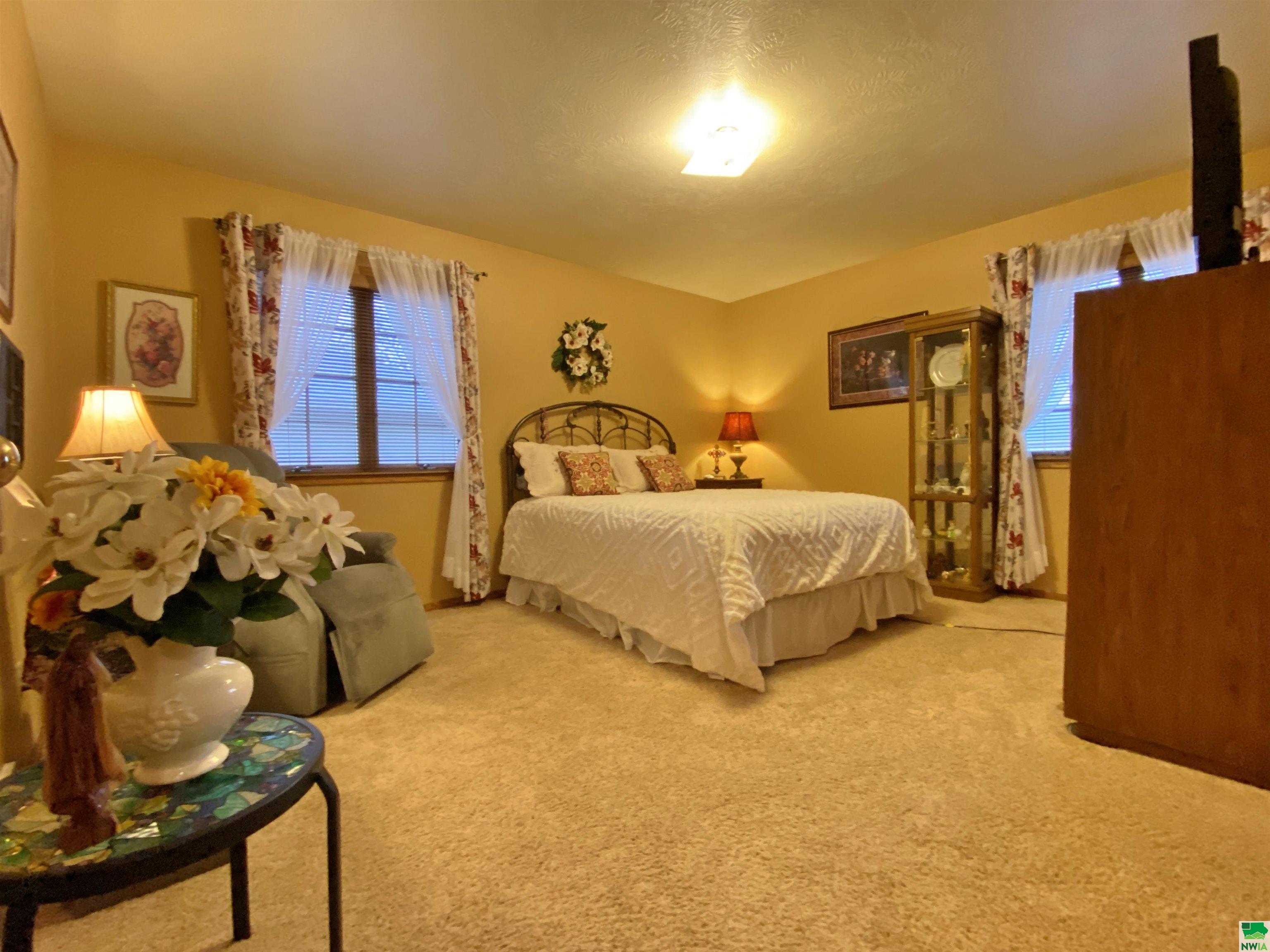 MLS #827661