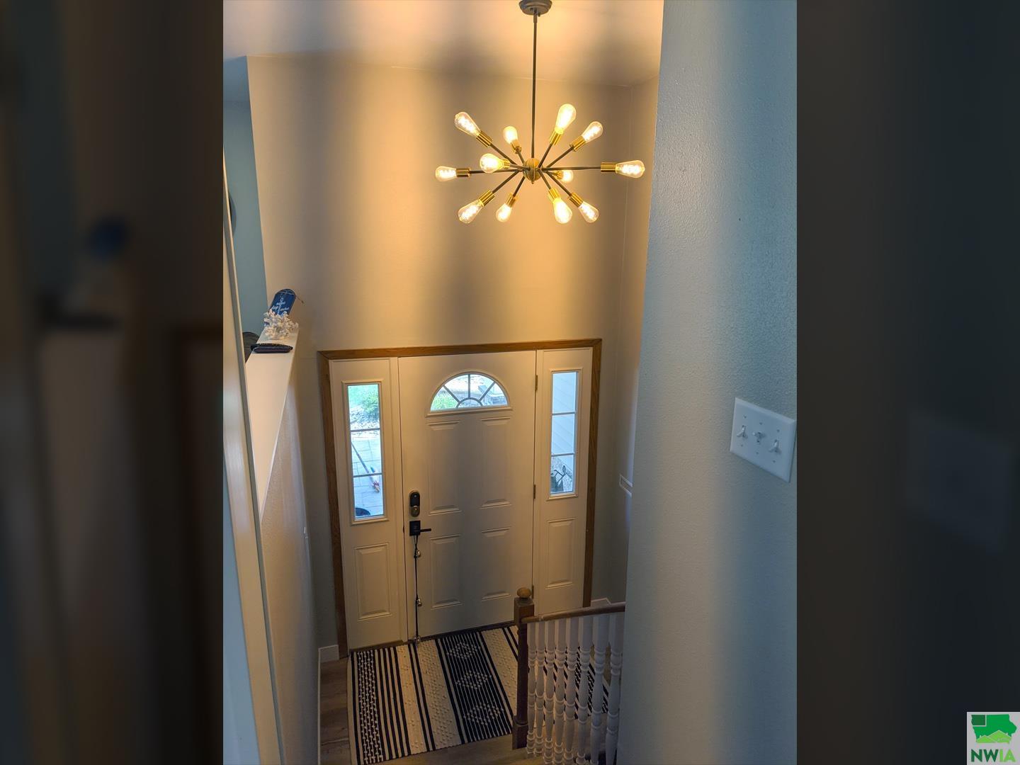 MLS #827677