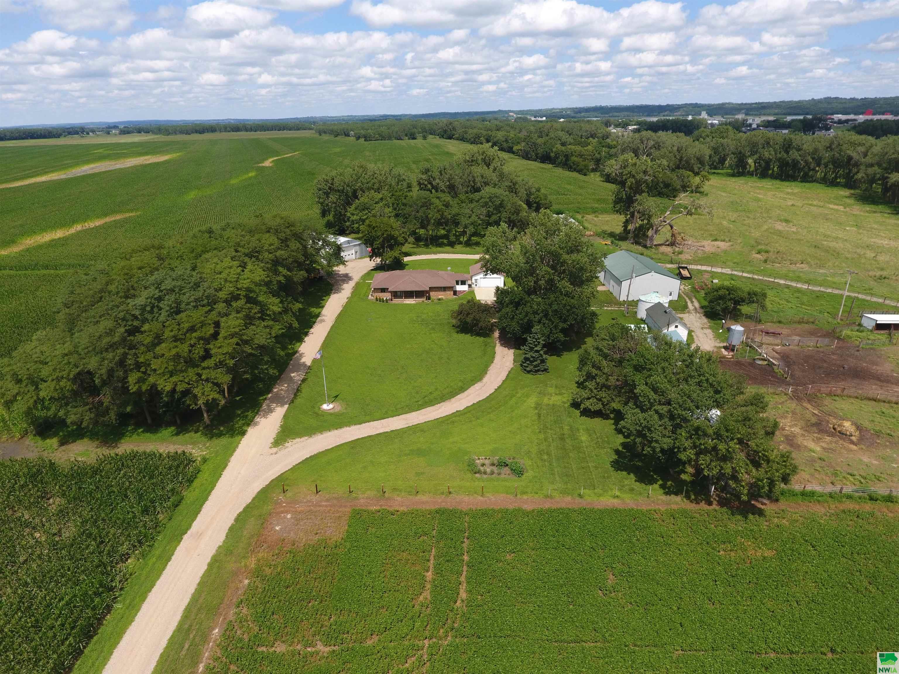 1900 Hoffman Rd. N, No. Sioux City, SD 57049 