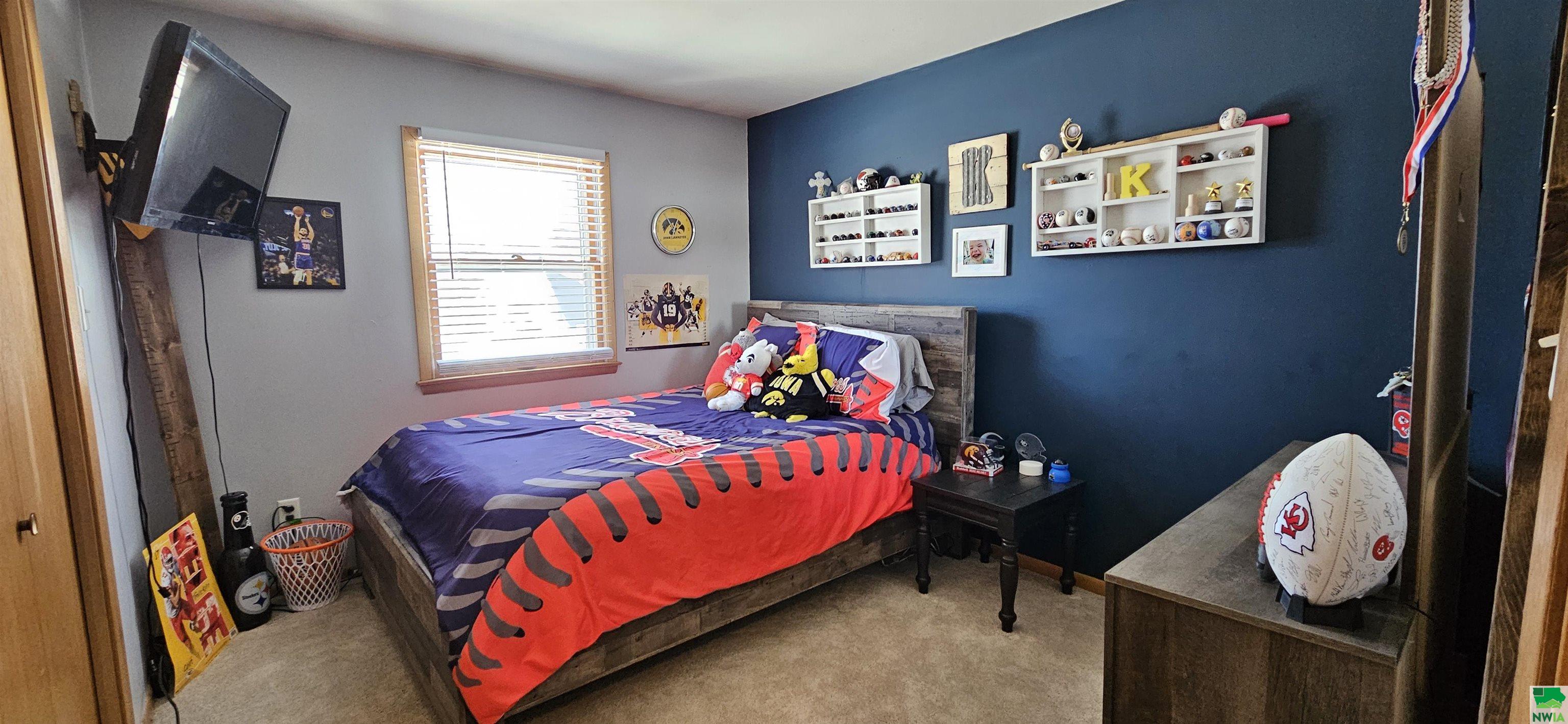 MLS #827704