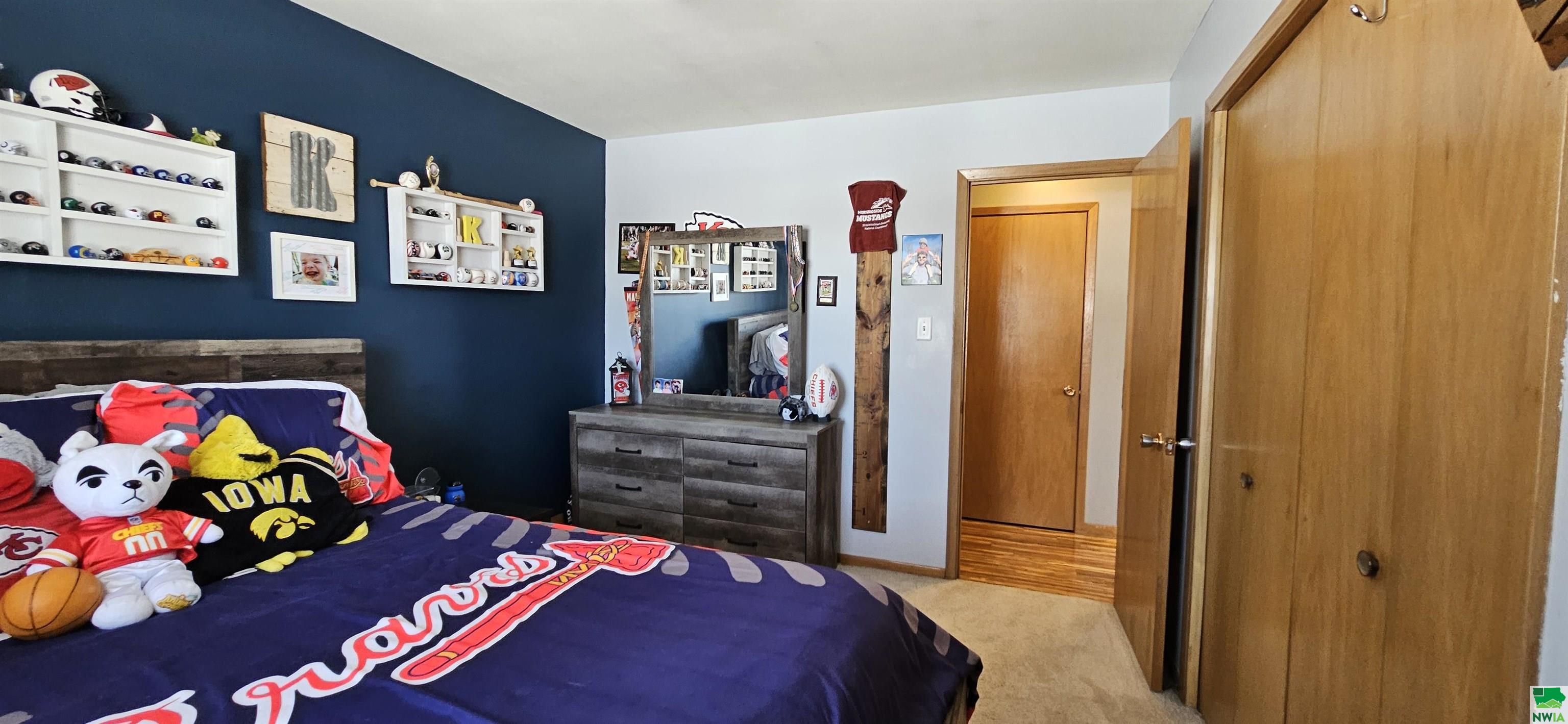 MLS #827704