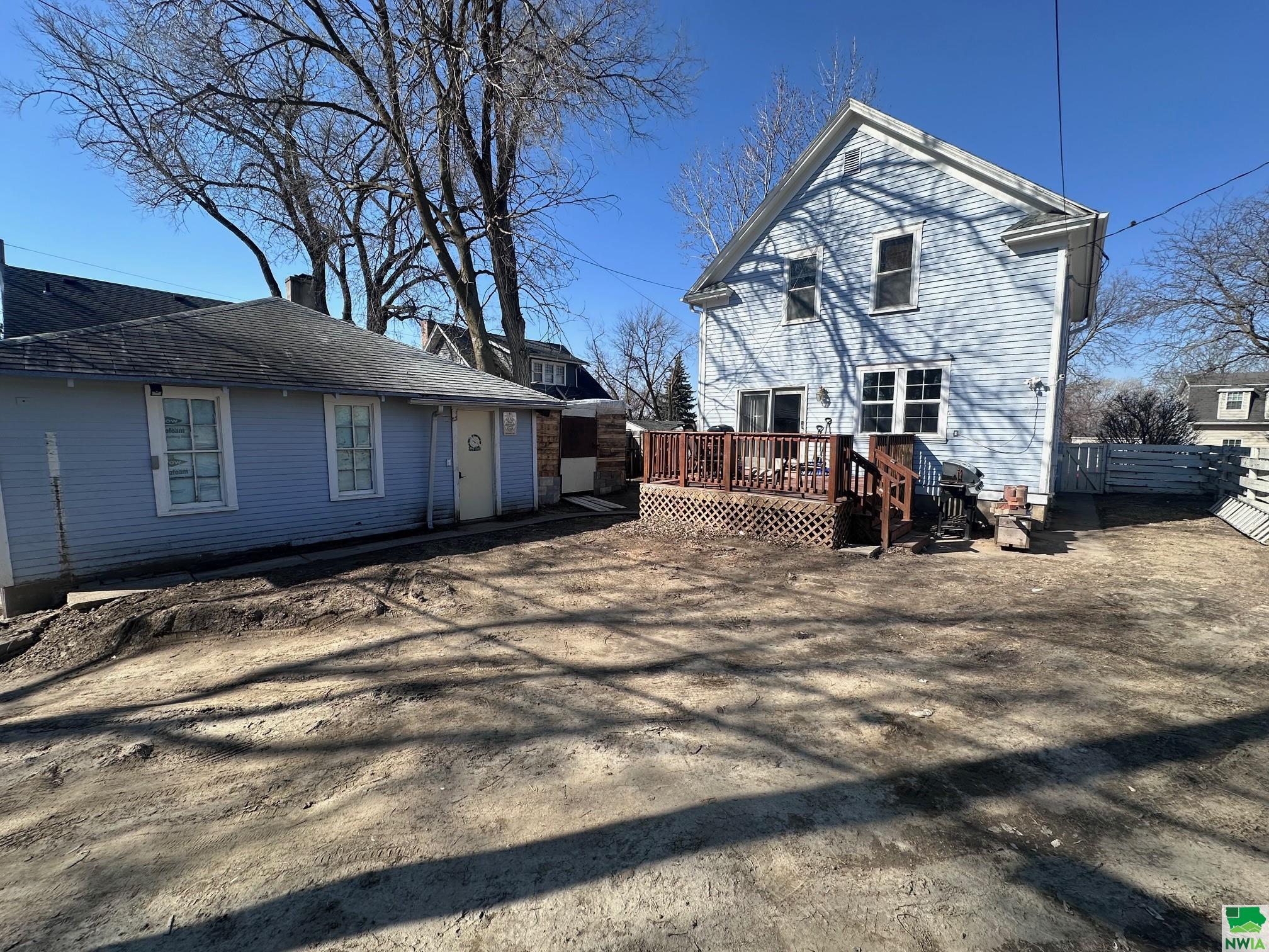 MLS #827706