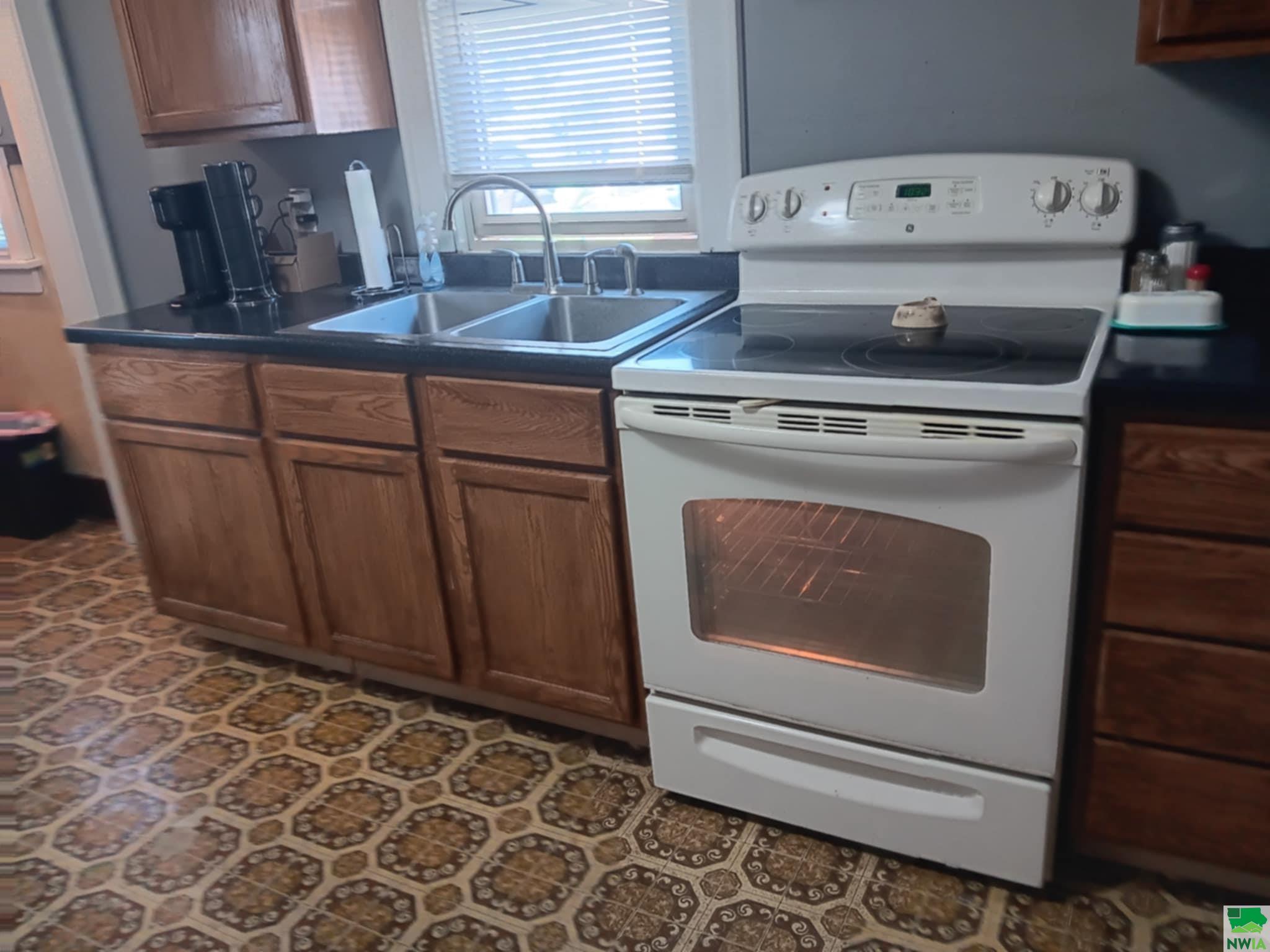 MLS #827718