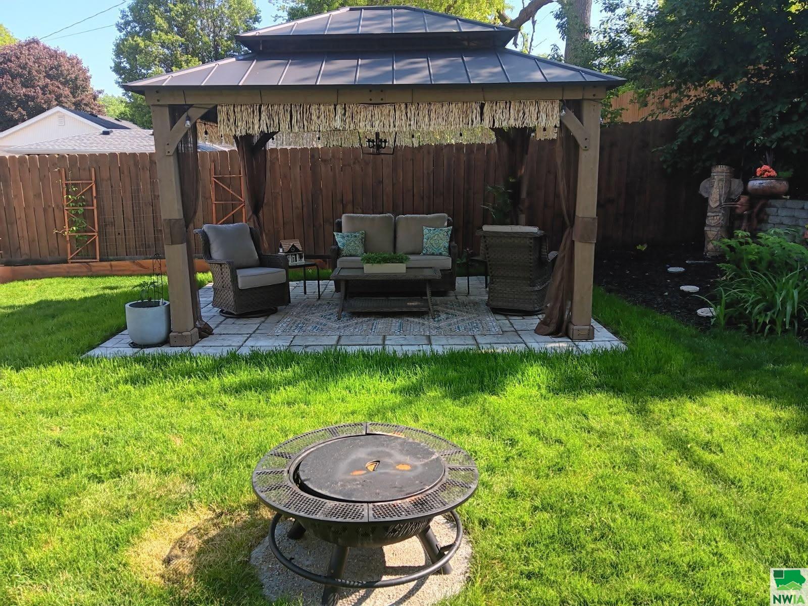 MLS #827738