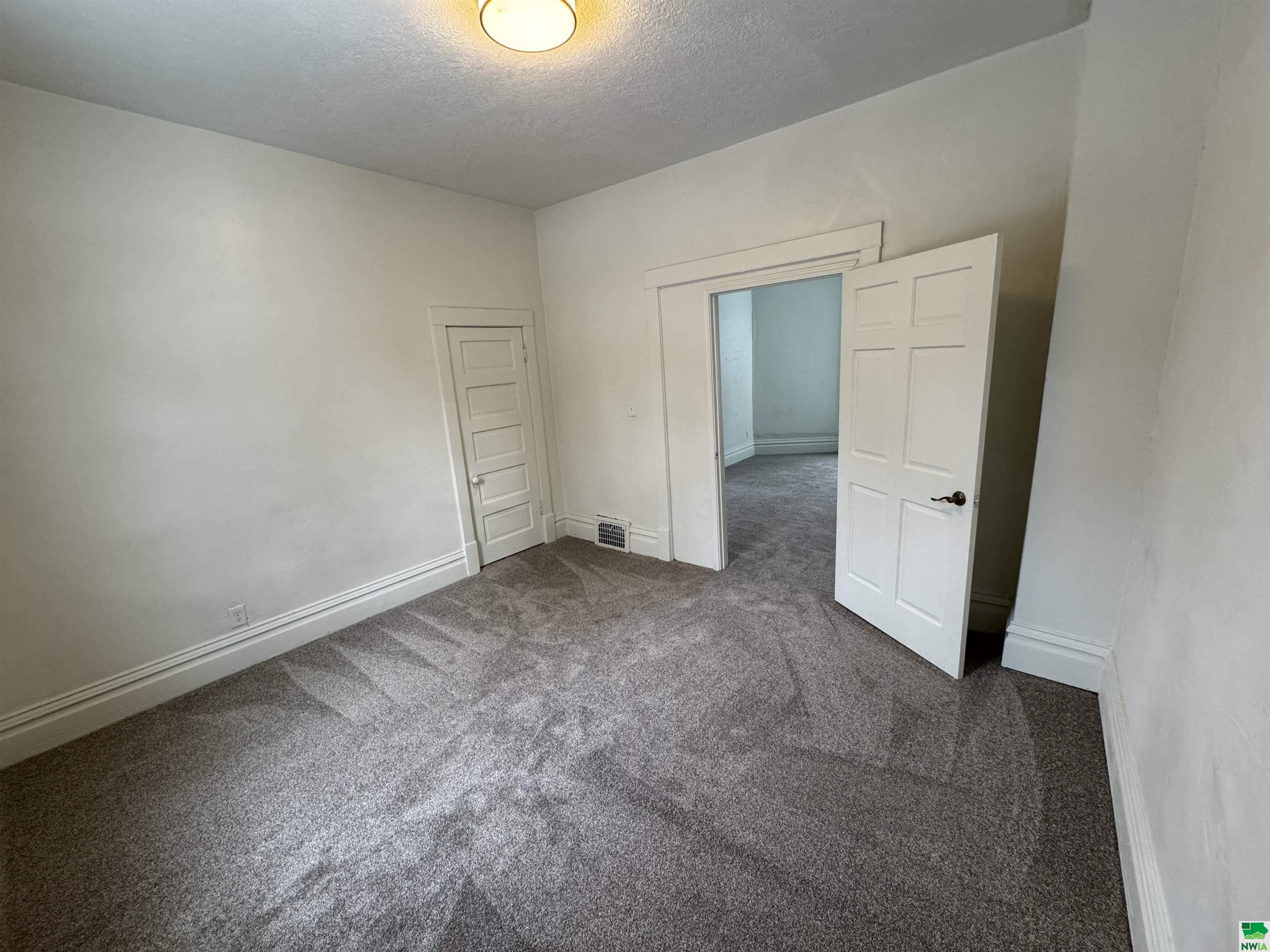MLS #827750