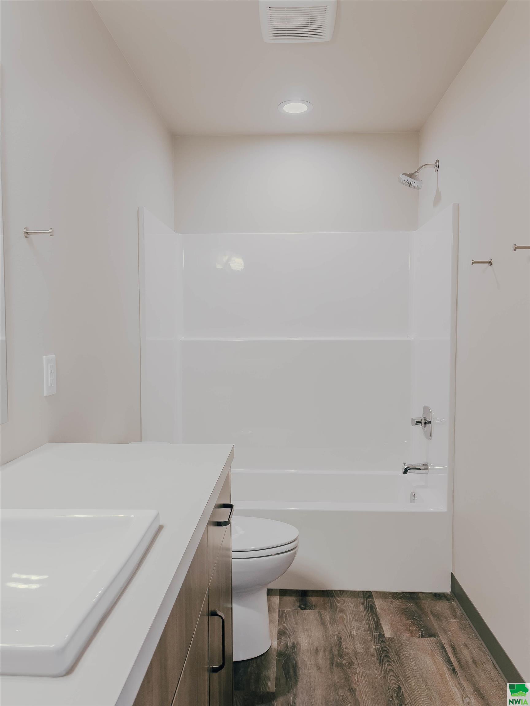 MLS #827757