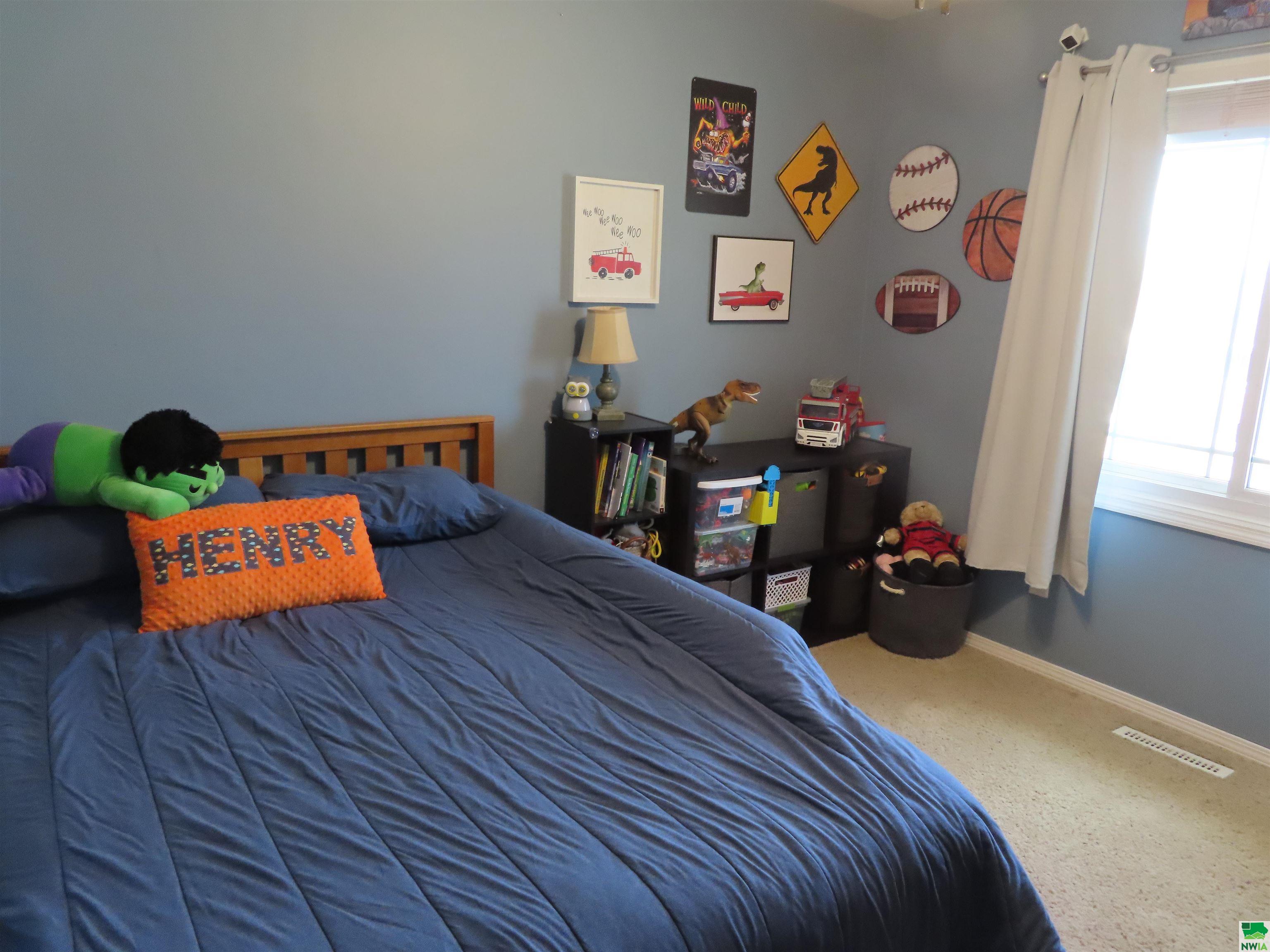 MLS #827760