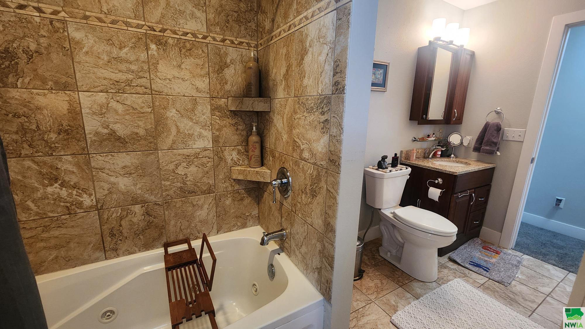 MLS #827767