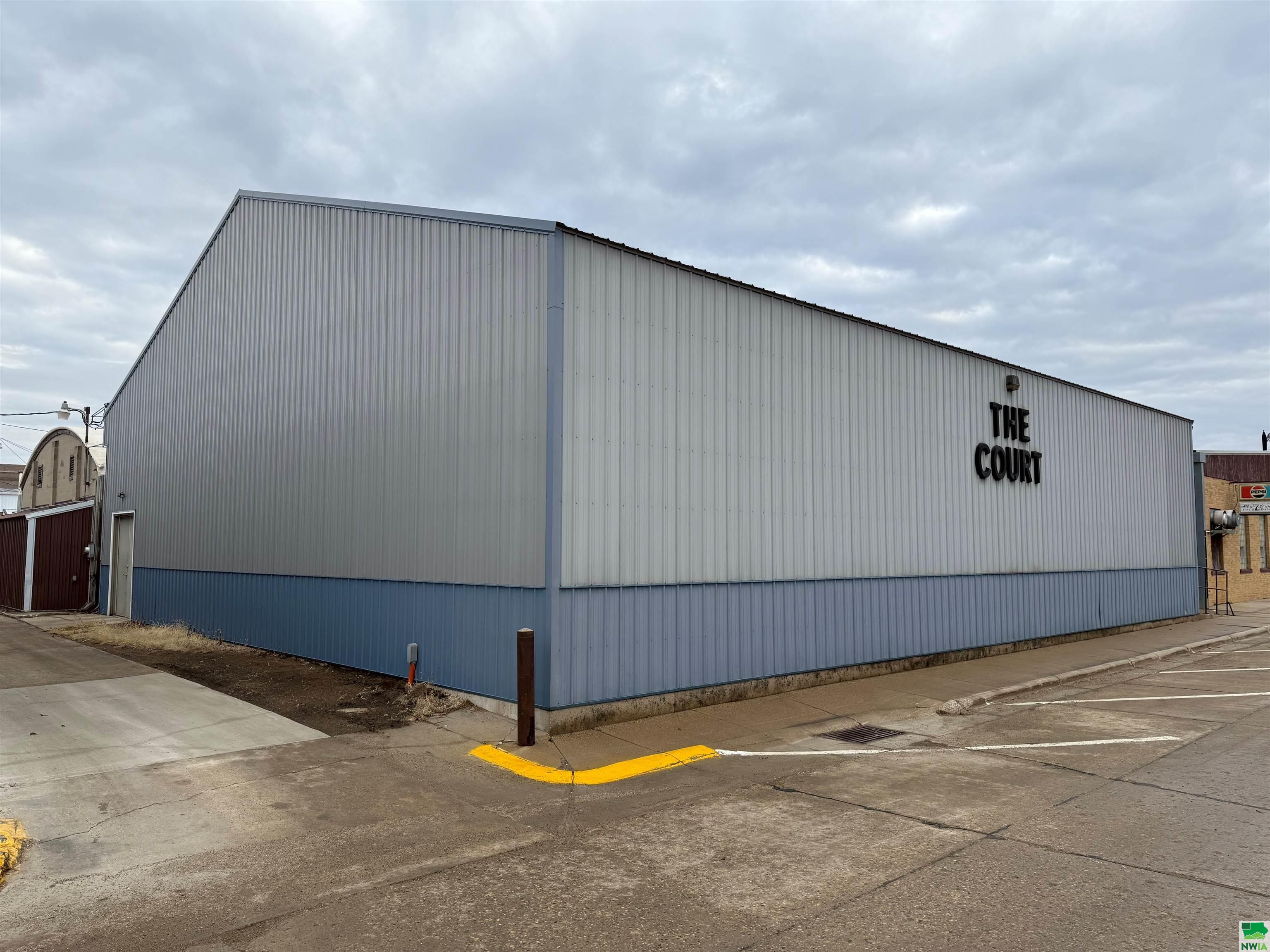 945 3rd Avenue, Sibley, IA 51249 