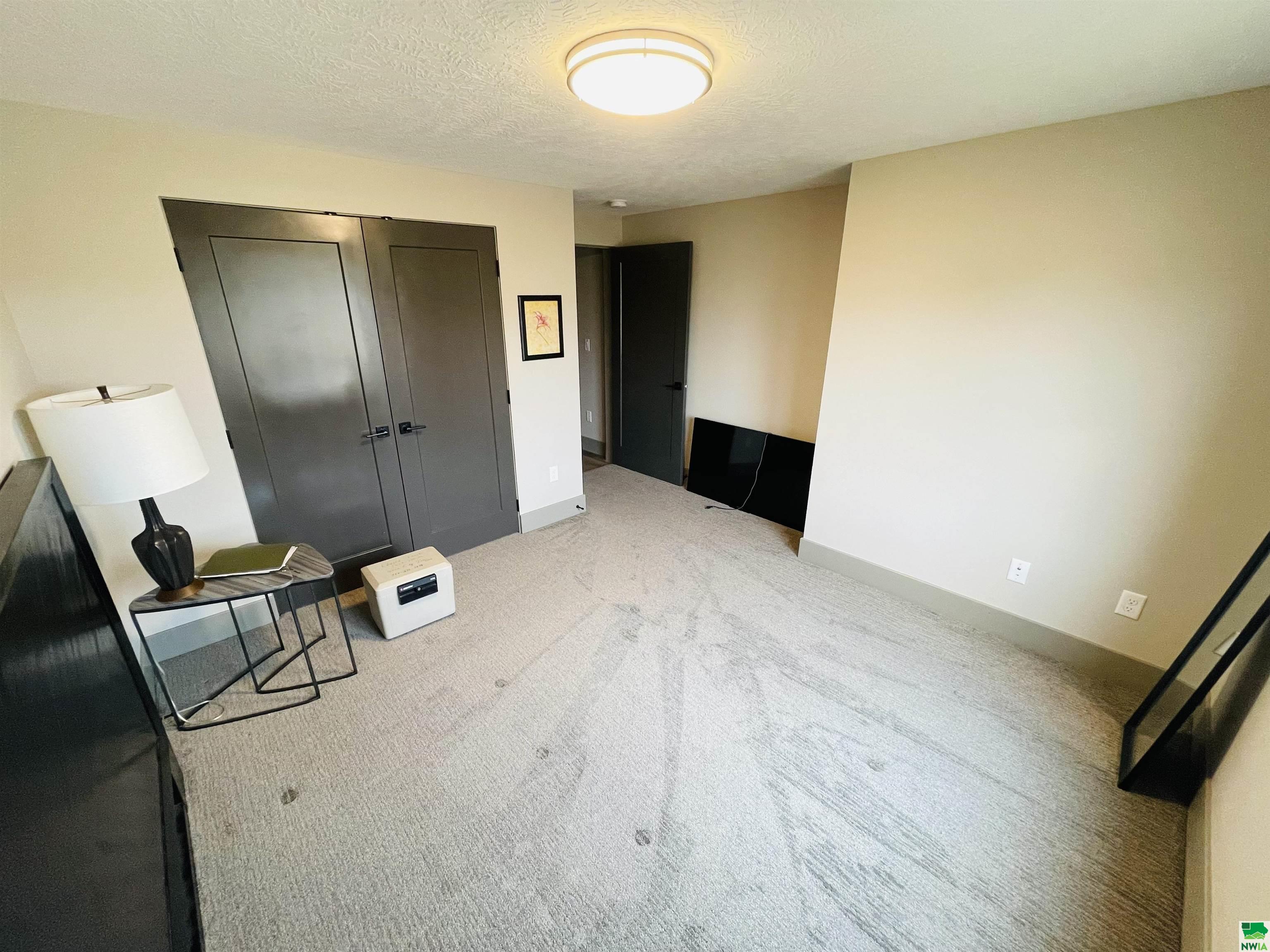 MLS #827784
