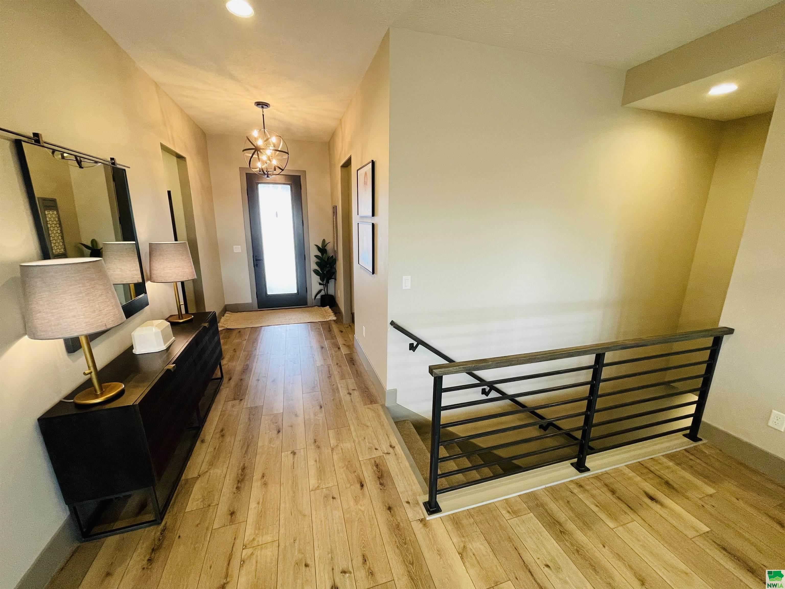 MLS #827784