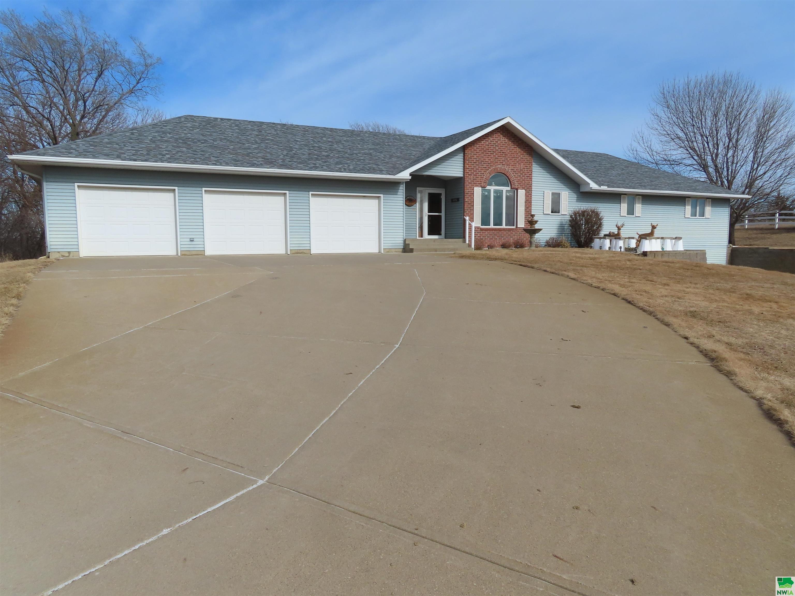 4440 Lost Meadows Road, Sioux City, IA 51108 