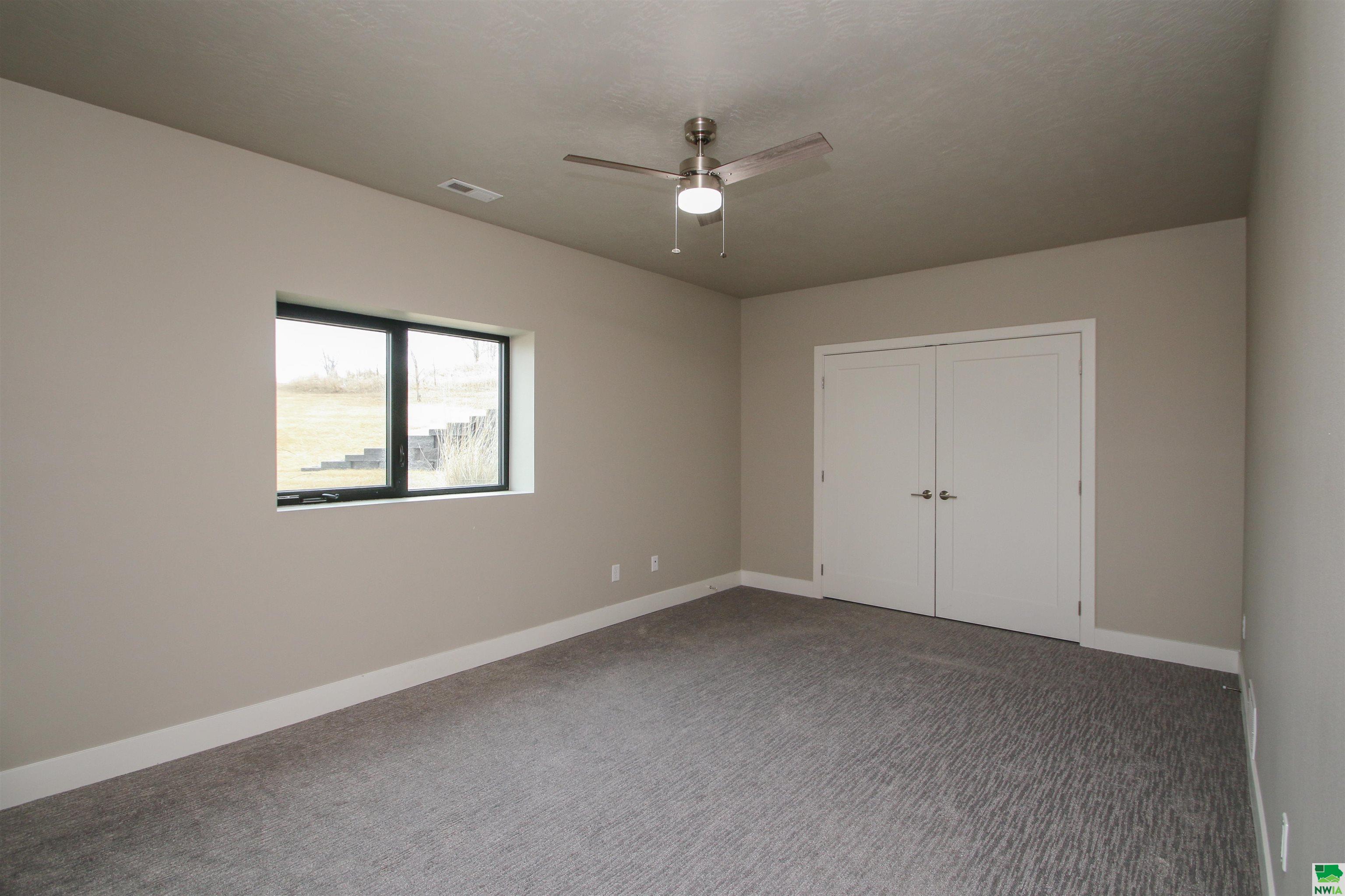 MLS #827800
