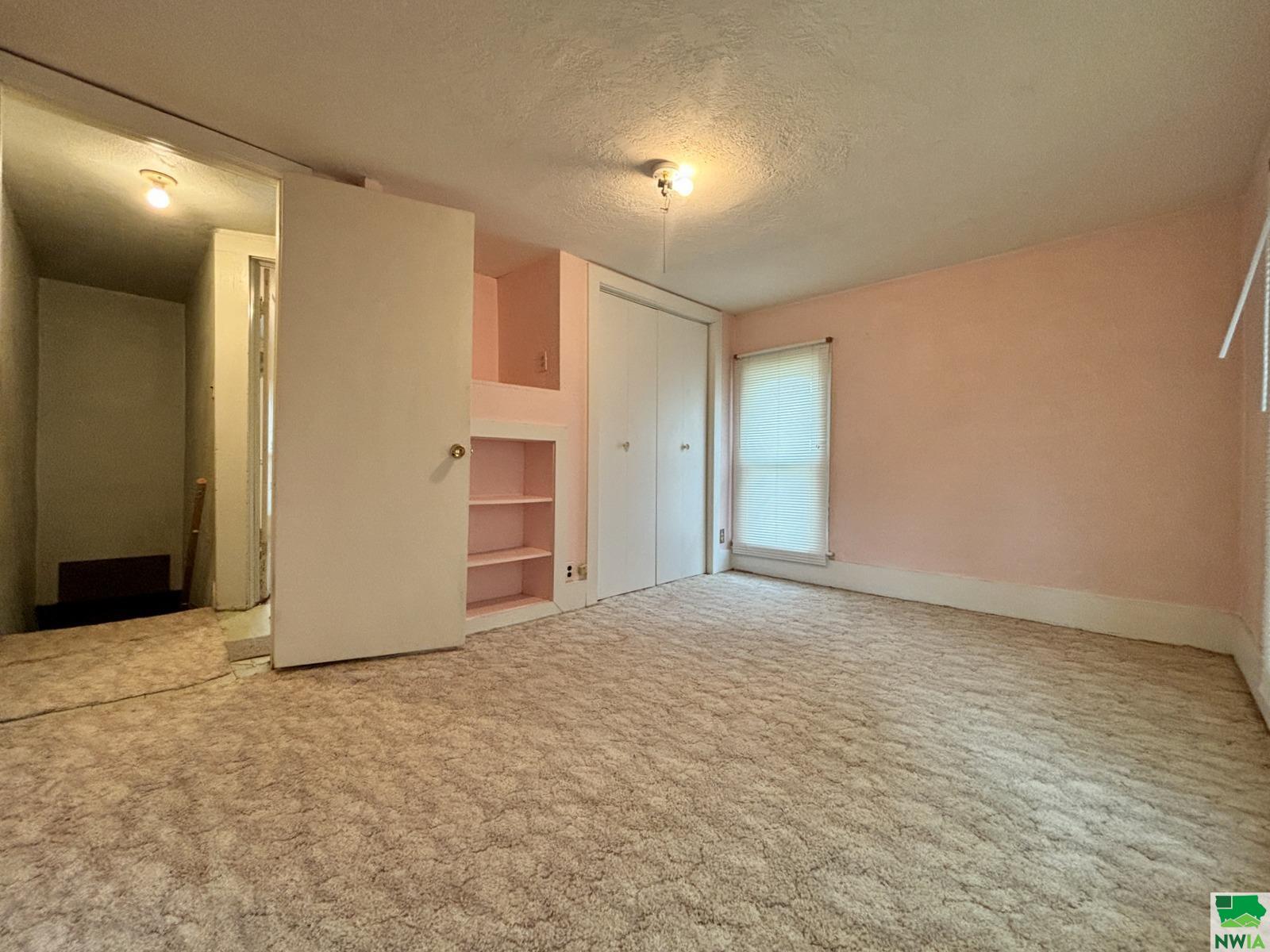 MLS #827811