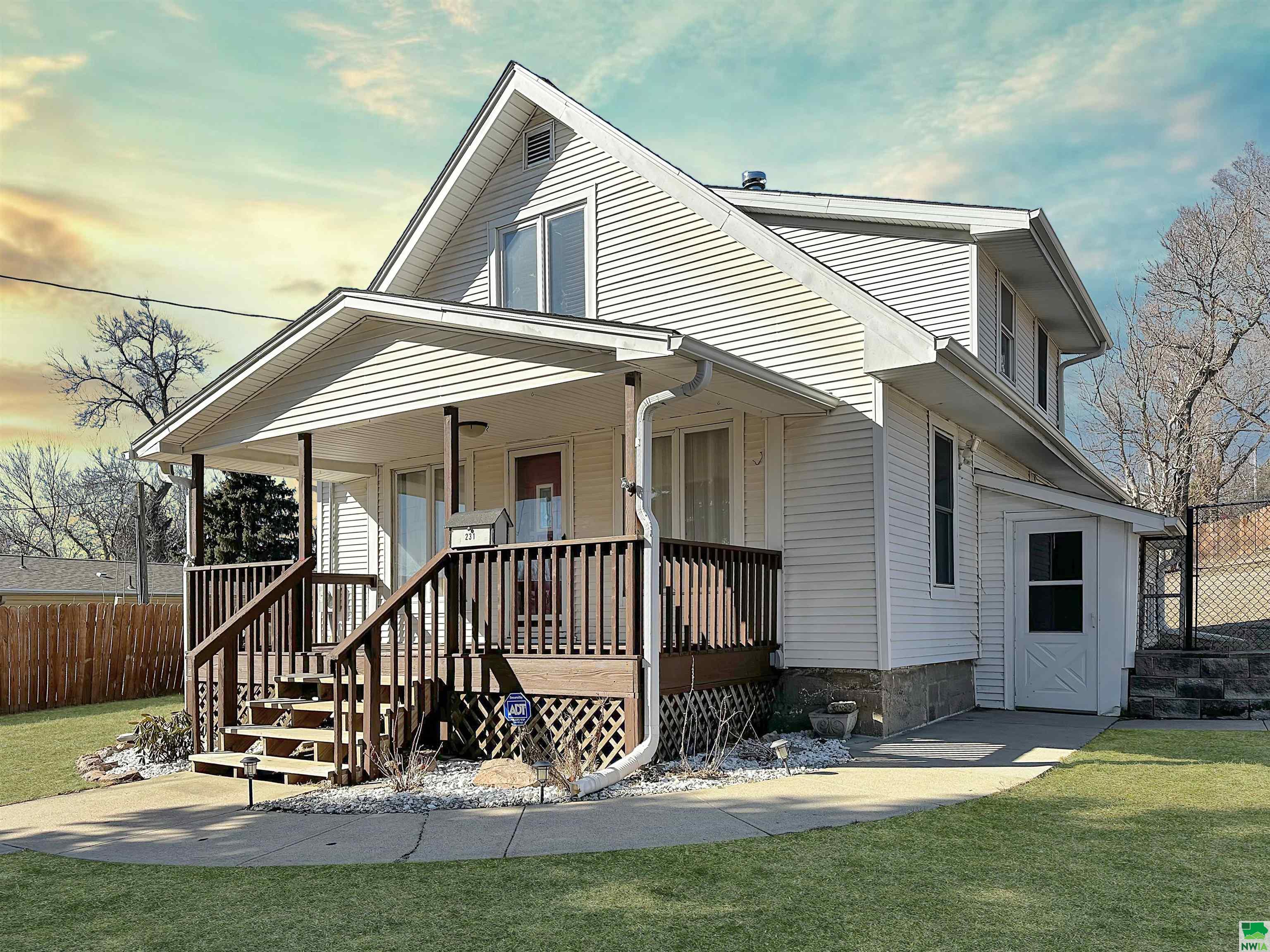 231 Maple, Bronson, IA 51007 
