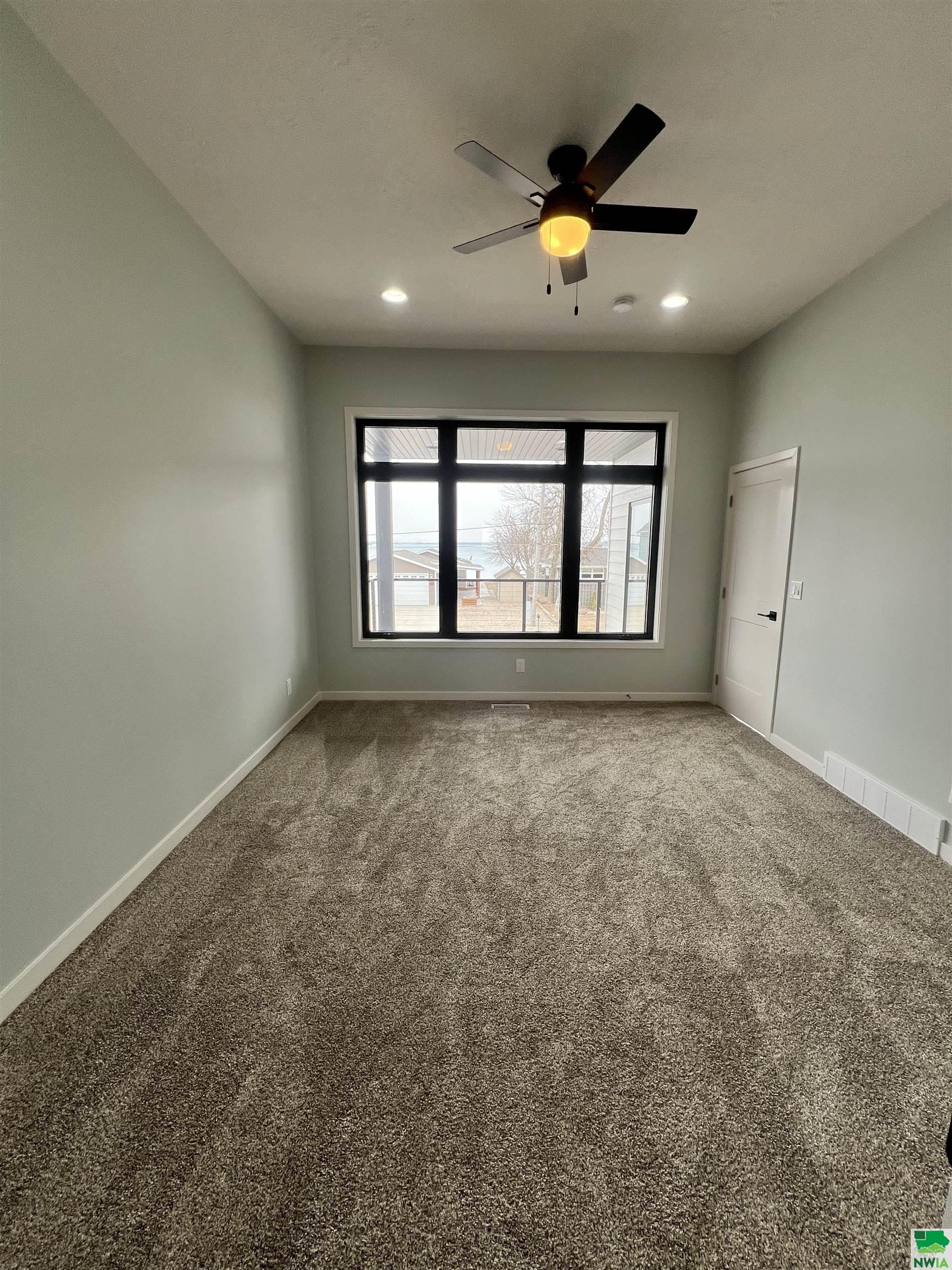MLS #827816