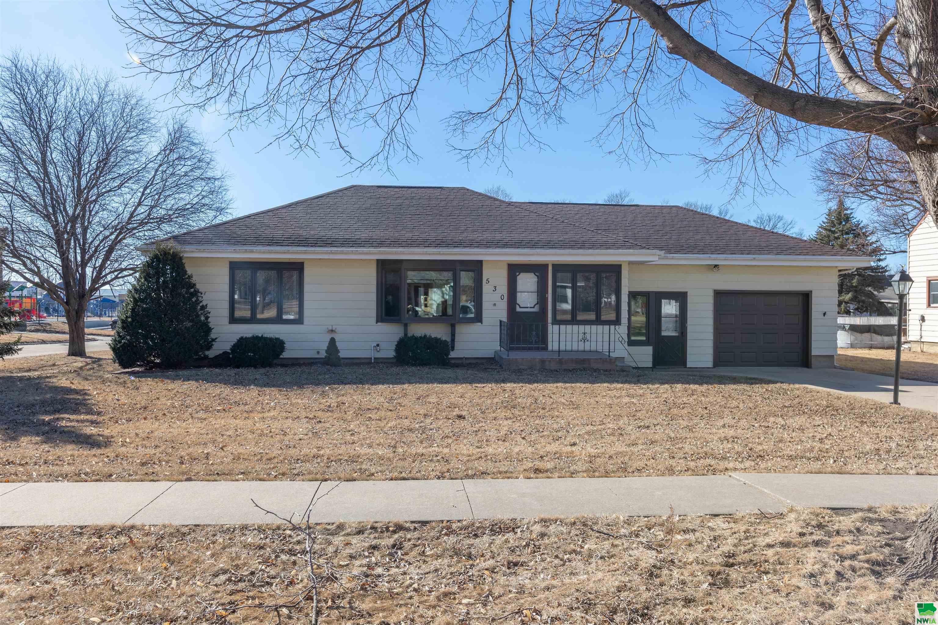 530 South St, Moville, IA 51039 
