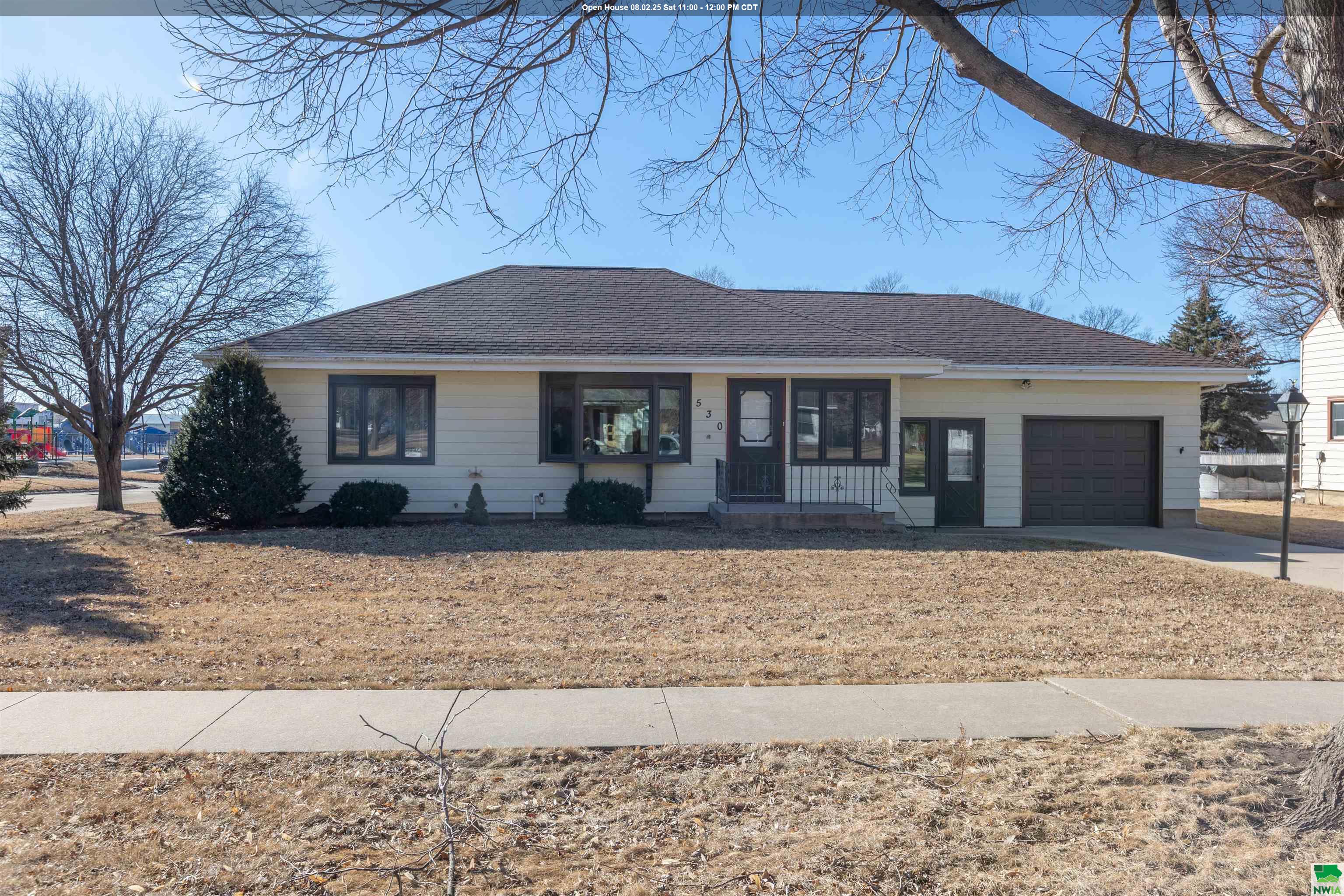 530 South St, Moville, IA 51039 