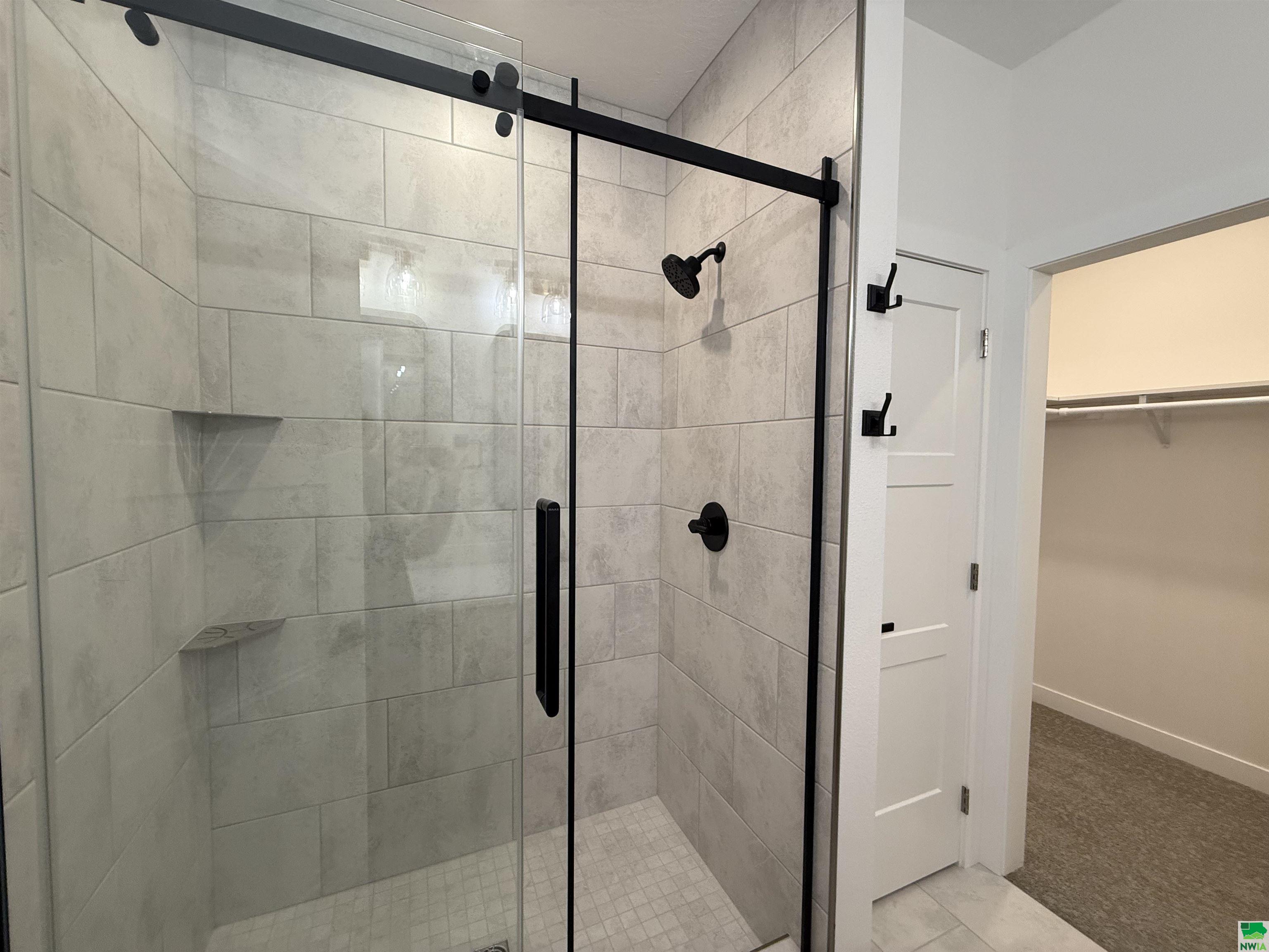 MLS #827822